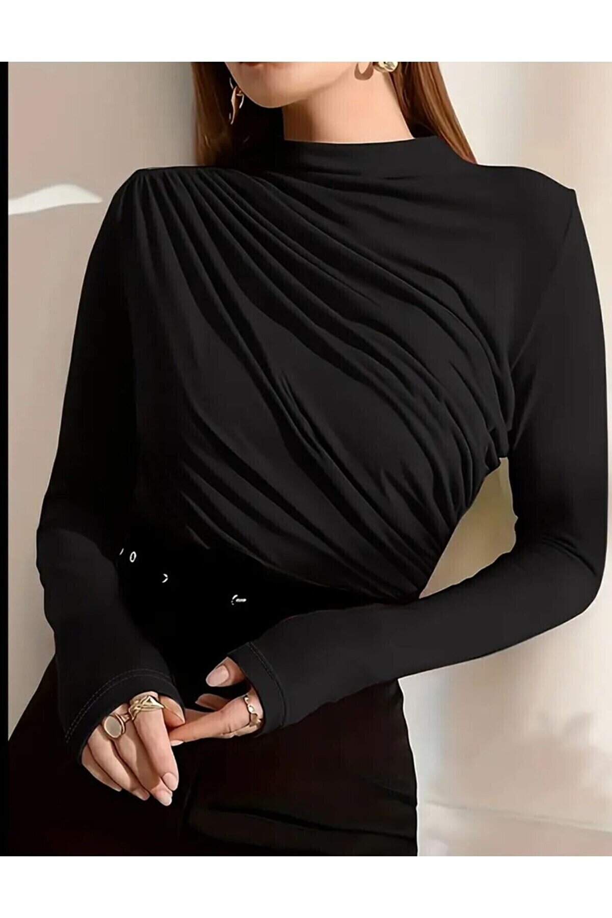 Kadın Siyah Büzgü Detaylı Dik Yaka Sandy Bluz