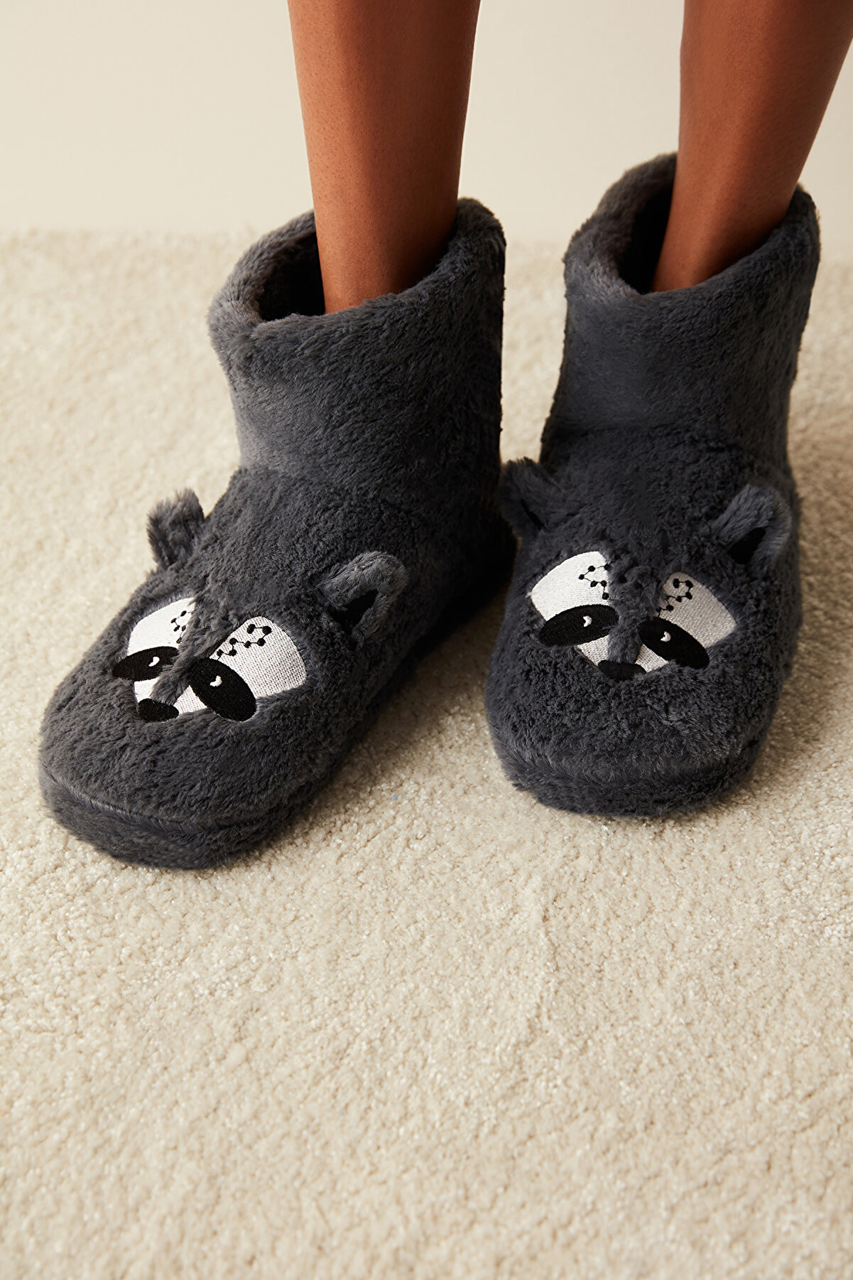 Gri Soft Gri Ev Botu