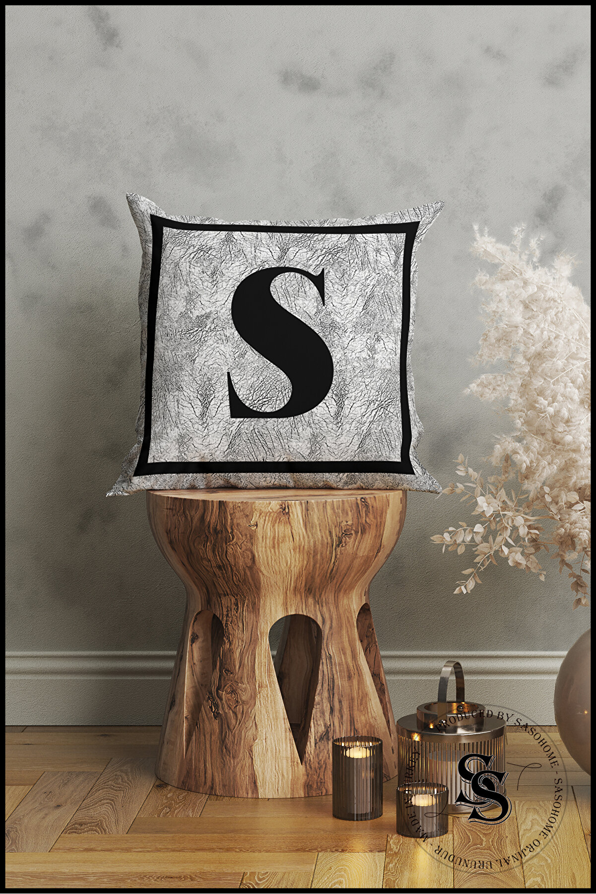 Gri Harfli Kırlent Yastık Kılıfı - S Harfi - Gri Zemin Dekoratif Hediyelik Kırlent Kılıfı