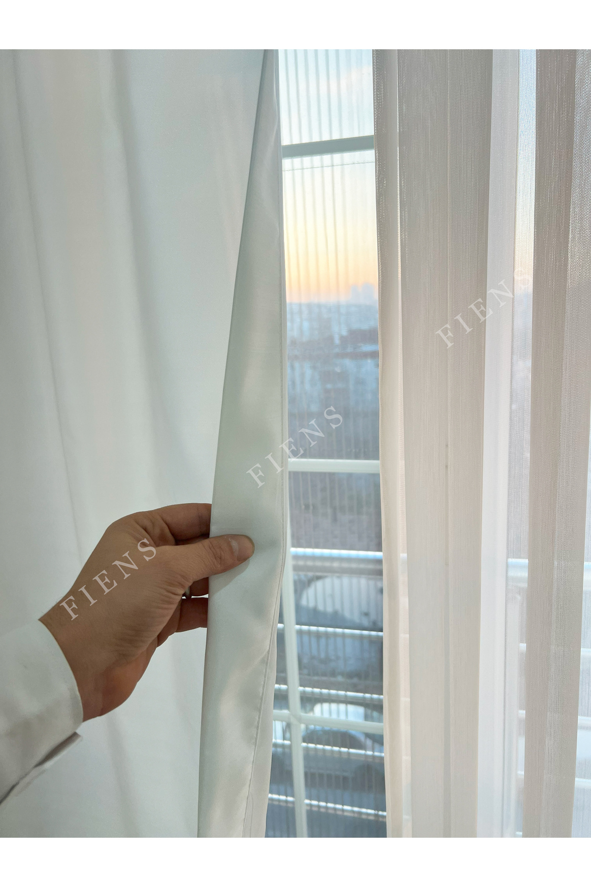 KIRIK BEYAZ SATEN GÜNEŞLİK (TÜL PERDE VE FON )ALTINA HER KOMBİNE YAKIŞIR! TÜM ODALARA ŞIKLIK KATAR!