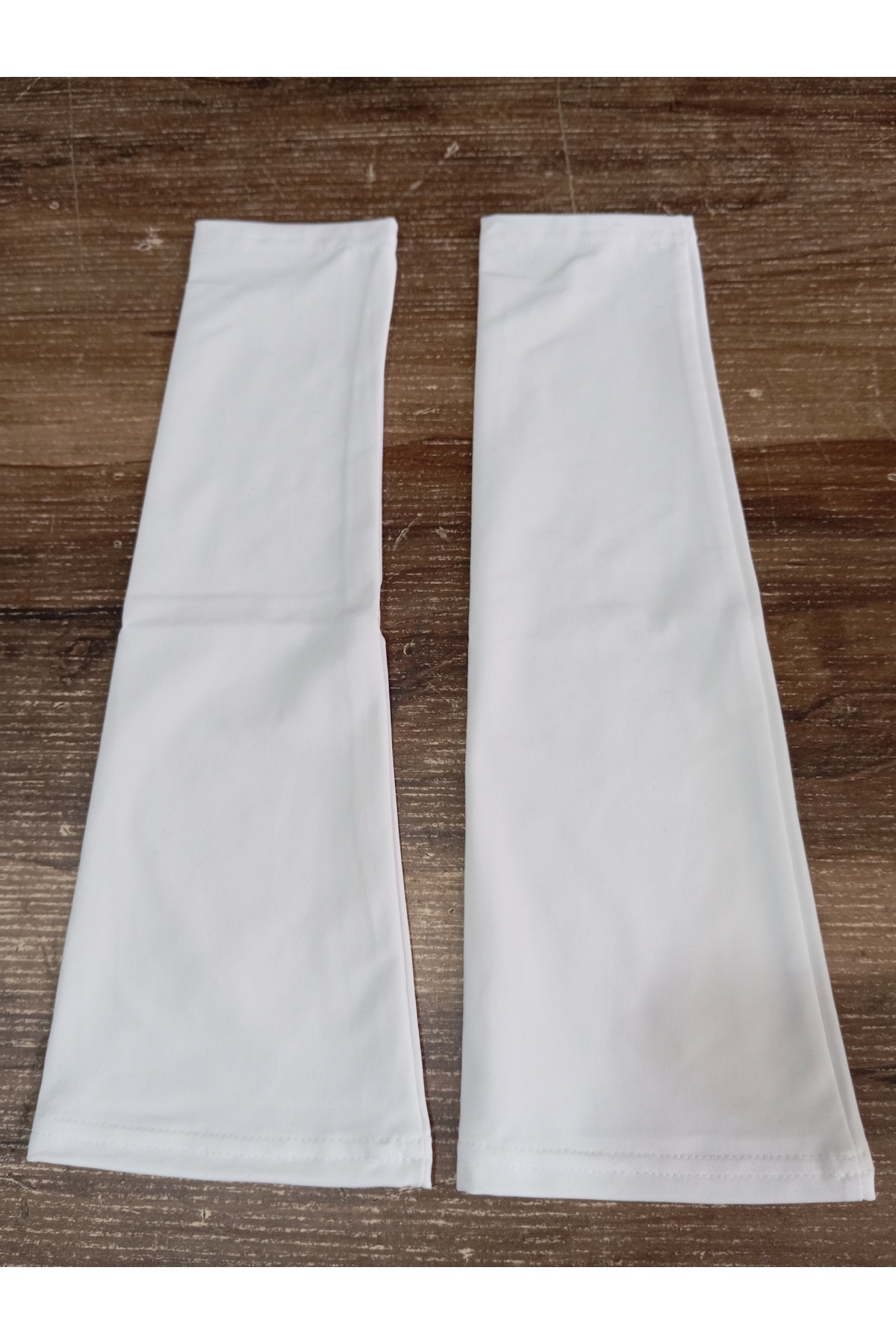 Güneş Işıgindan Korunmak İçin Kolluk Bez Beyaz Renk