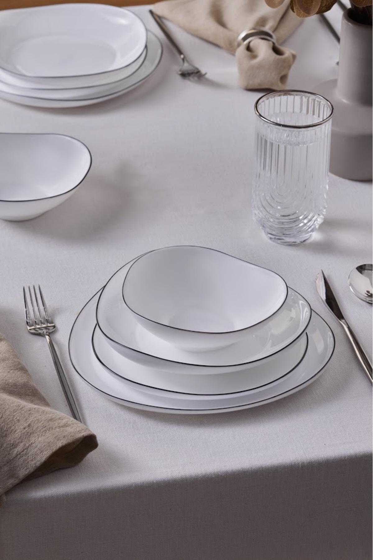 Agata 24 Parça 6 Kişilik Beyaz Cam Yemek Takımı