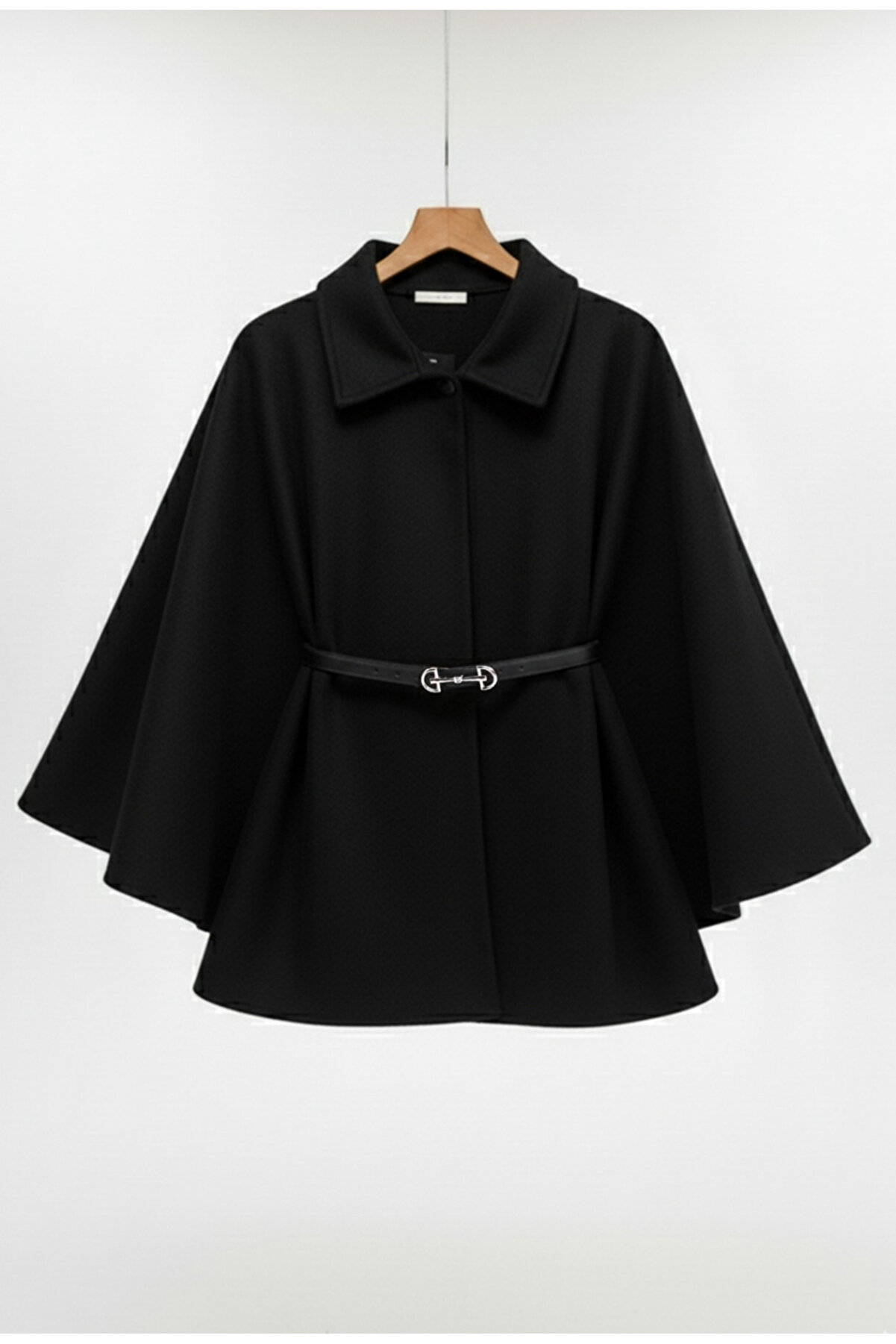 Tesettür panço pelerin gümüş kelebek toka siyah kemer