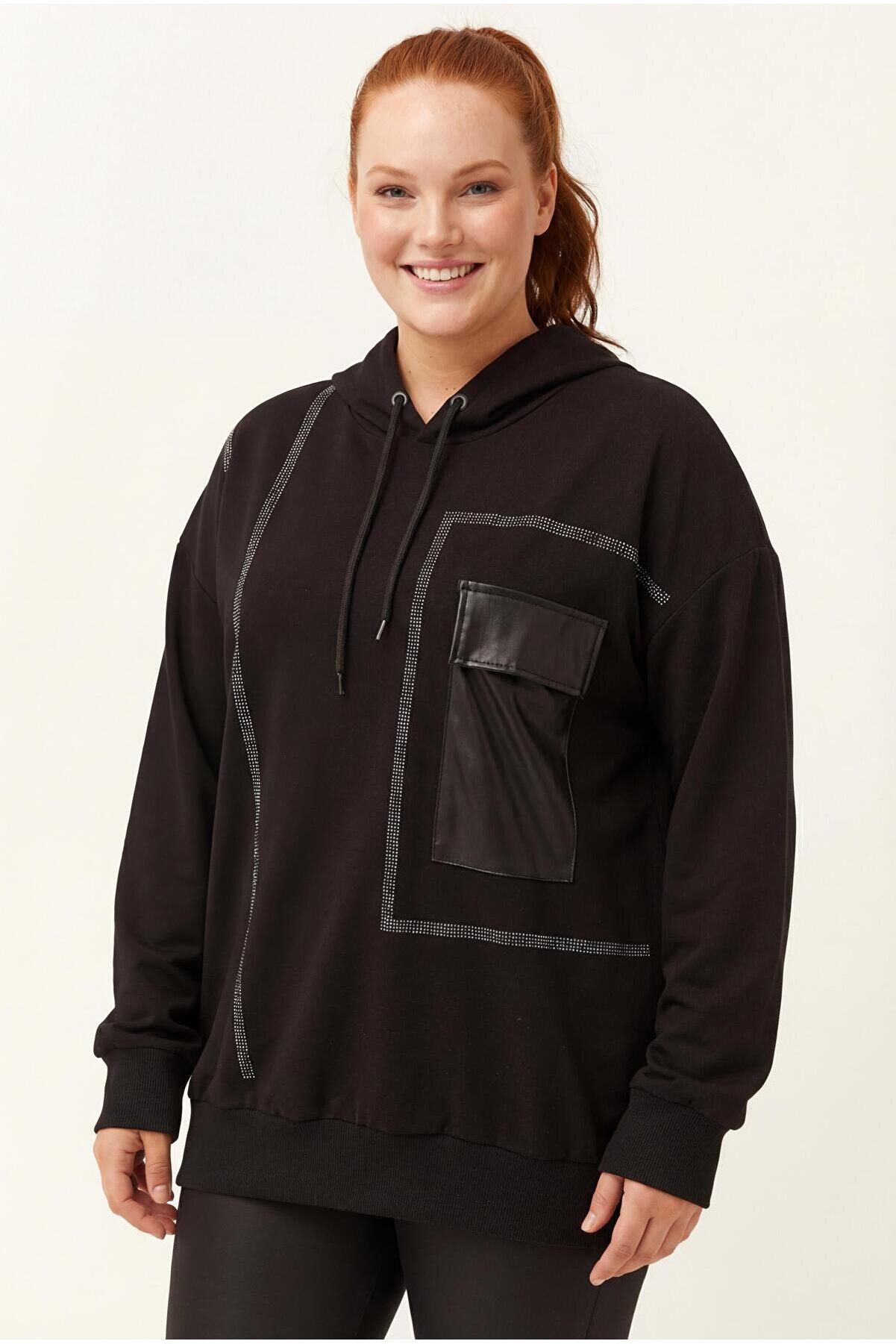 Kadın Büyük Beden Deri Cep Detaylı Taş İşlemeli Siyah Sweatshirt