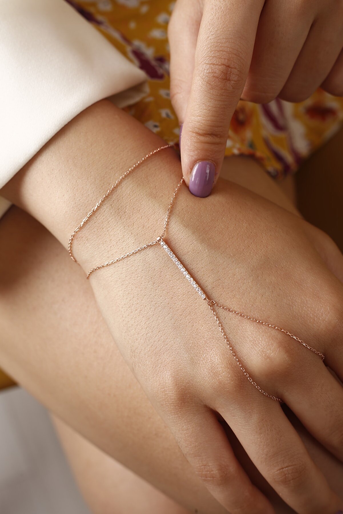 Kadın Rose Zirkon Taşlı Çubuk Model 925 Ayar Gümüş Şahmeran