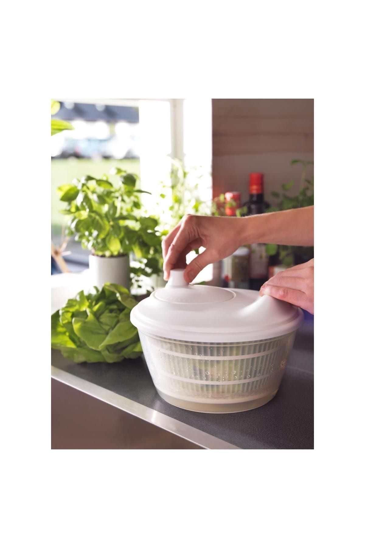 Döndürmeli Salata Kurutma Aleti Çap: 23 Cm Yükseklik: 14 Cm