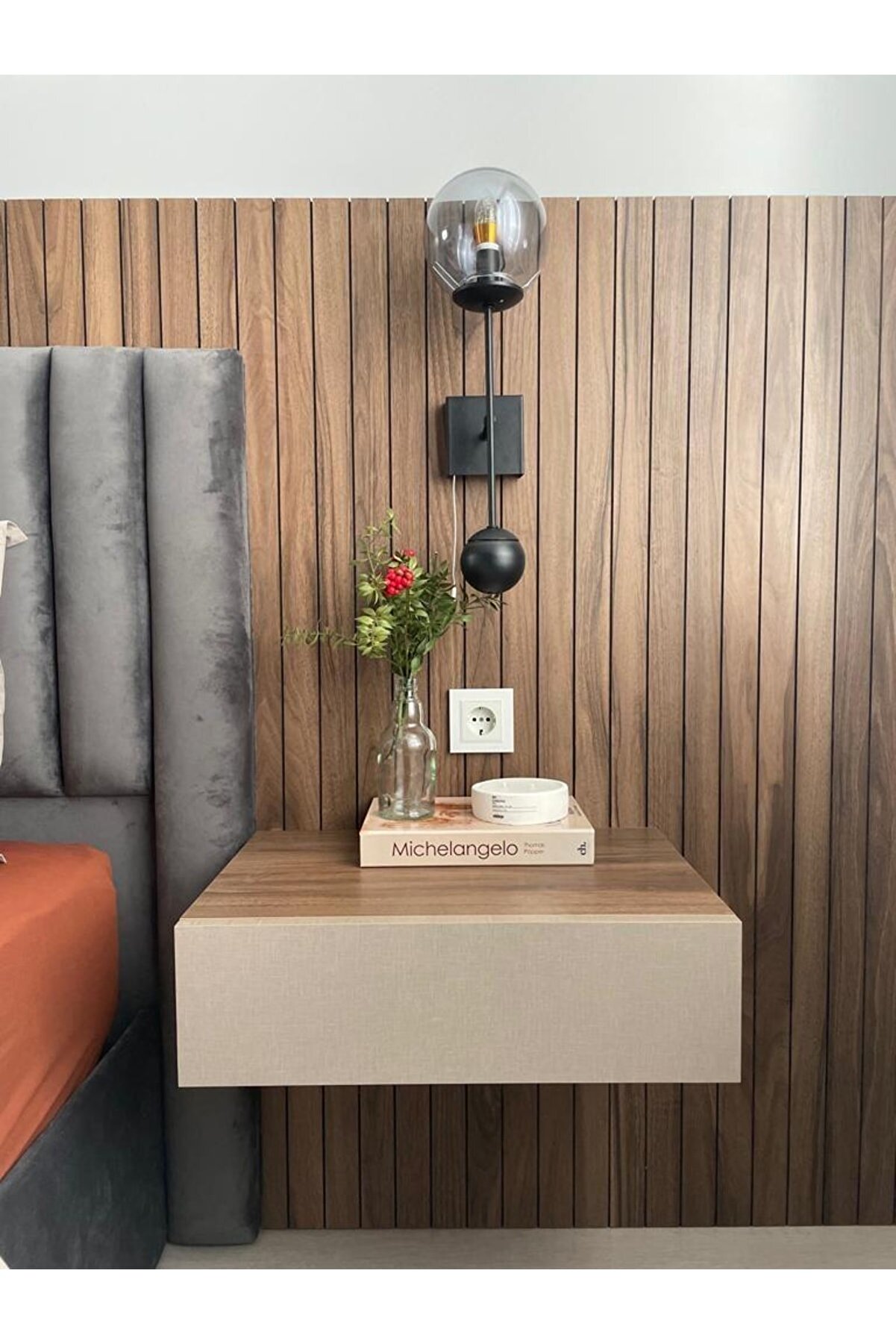 Gezegen Metal Camlı Pilli Aplik - 9v Pil Ve Özel Tasarım Ampul Içindedir - Tek Adet Fiyatıdır