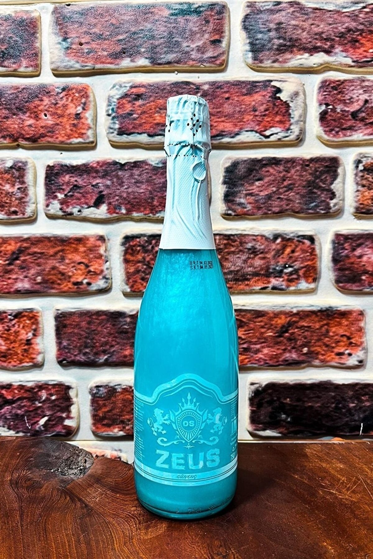 Alkolsüz Simli Şampanya Yaban Mersini&ananas Aromalı (alkolsüz Şampanya)