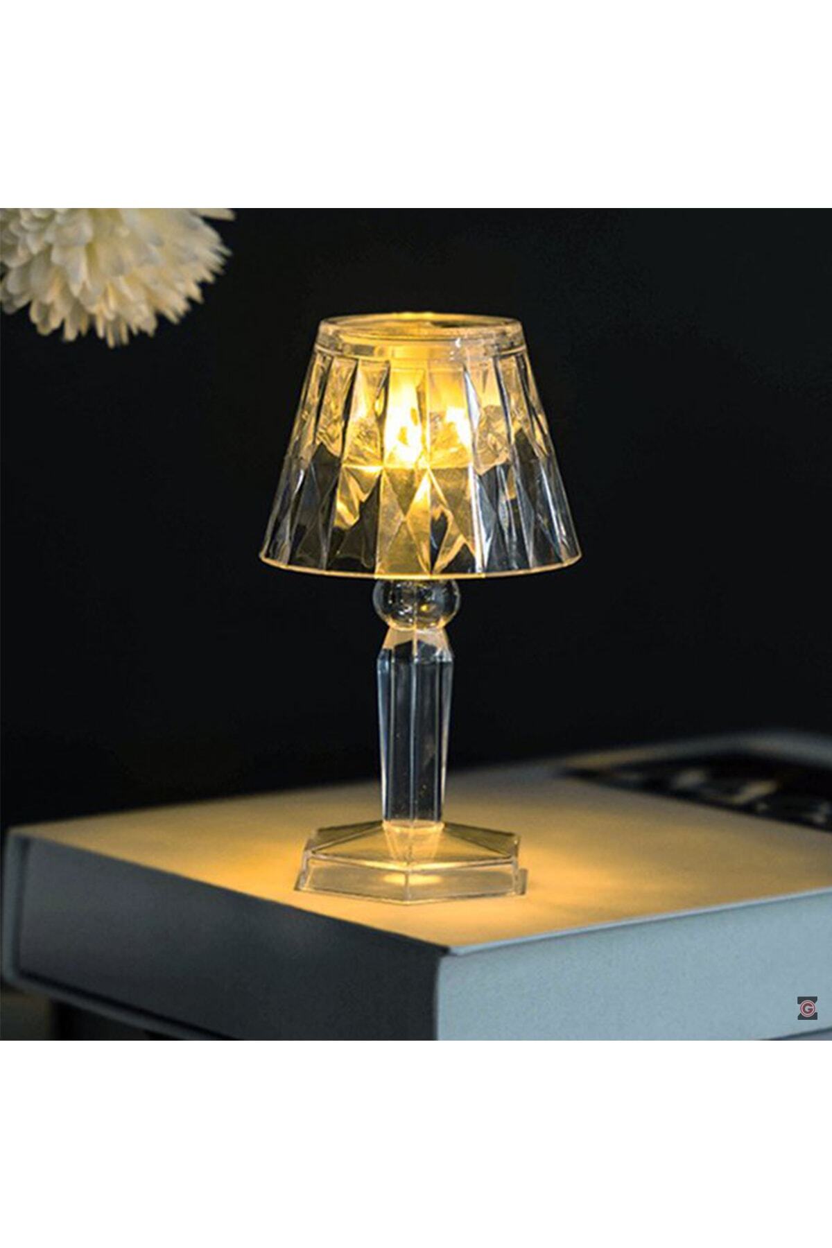Küçük Boy Kristal Elmas Led Masa Lambası Pilli Projeksiyon Mini Şeffaf Abajur 12 Cm