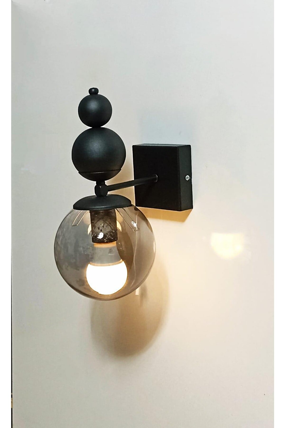 Venüs Siyah Gerçek Kaplama Metal Camlı Pilli Aplik -9v Pil Ve Özel Tasarım Ampul Içindedir-tek Adet