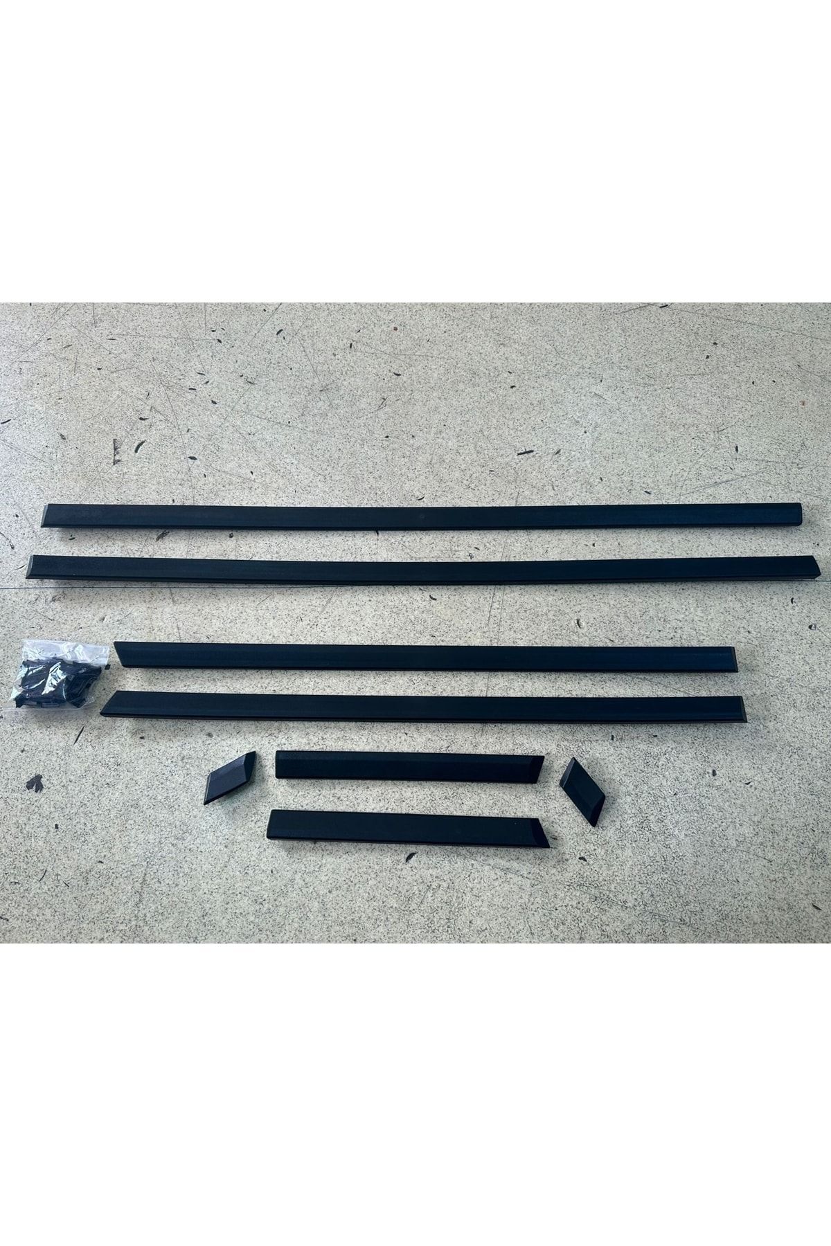 Bmw E34 Kapı Çıtası