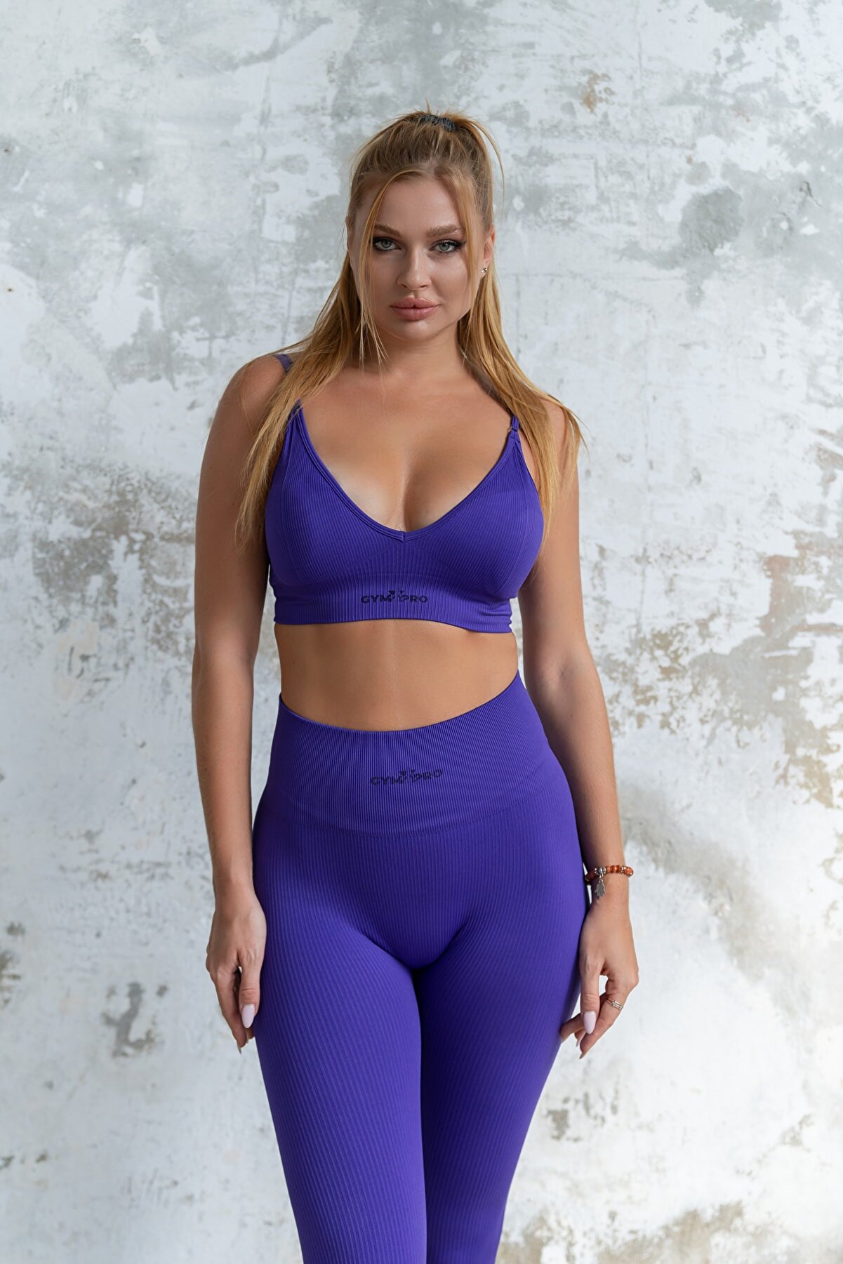 Dikişsiz Push-up Detaylı Fitilli Bra Takım