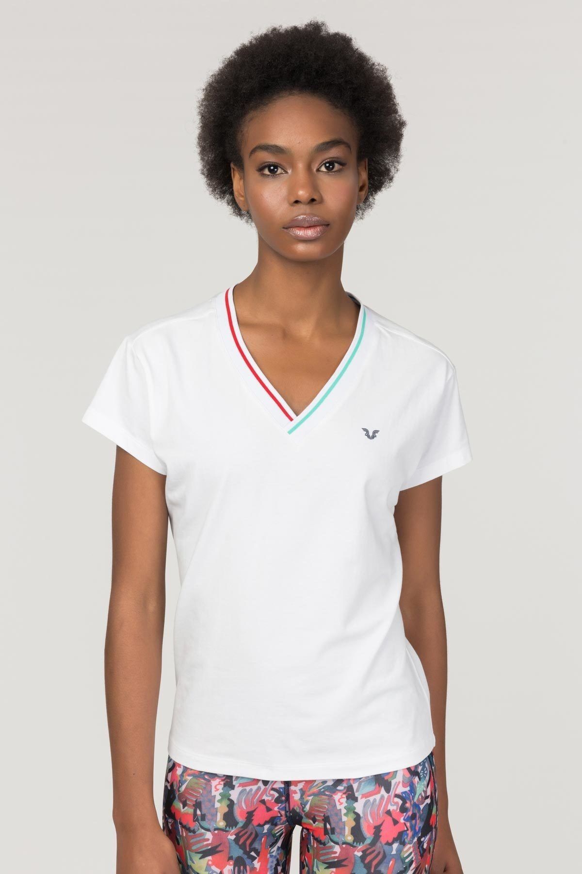 bilcee Beyaz Sırt Detaylı Kadın  T-Shirt FS-1120