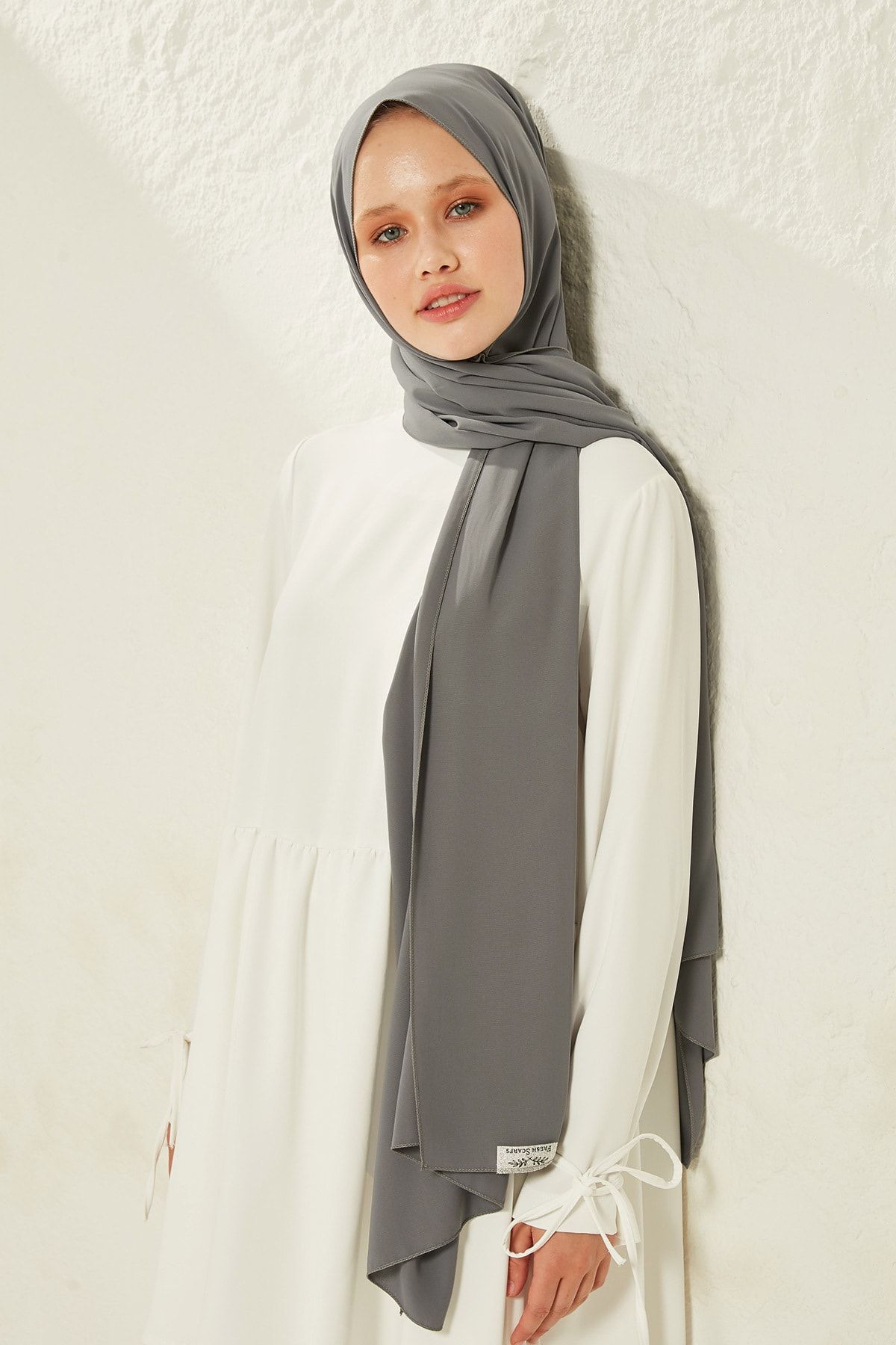 Freshscarfs Medine Ipeği Şal Koyu Grı