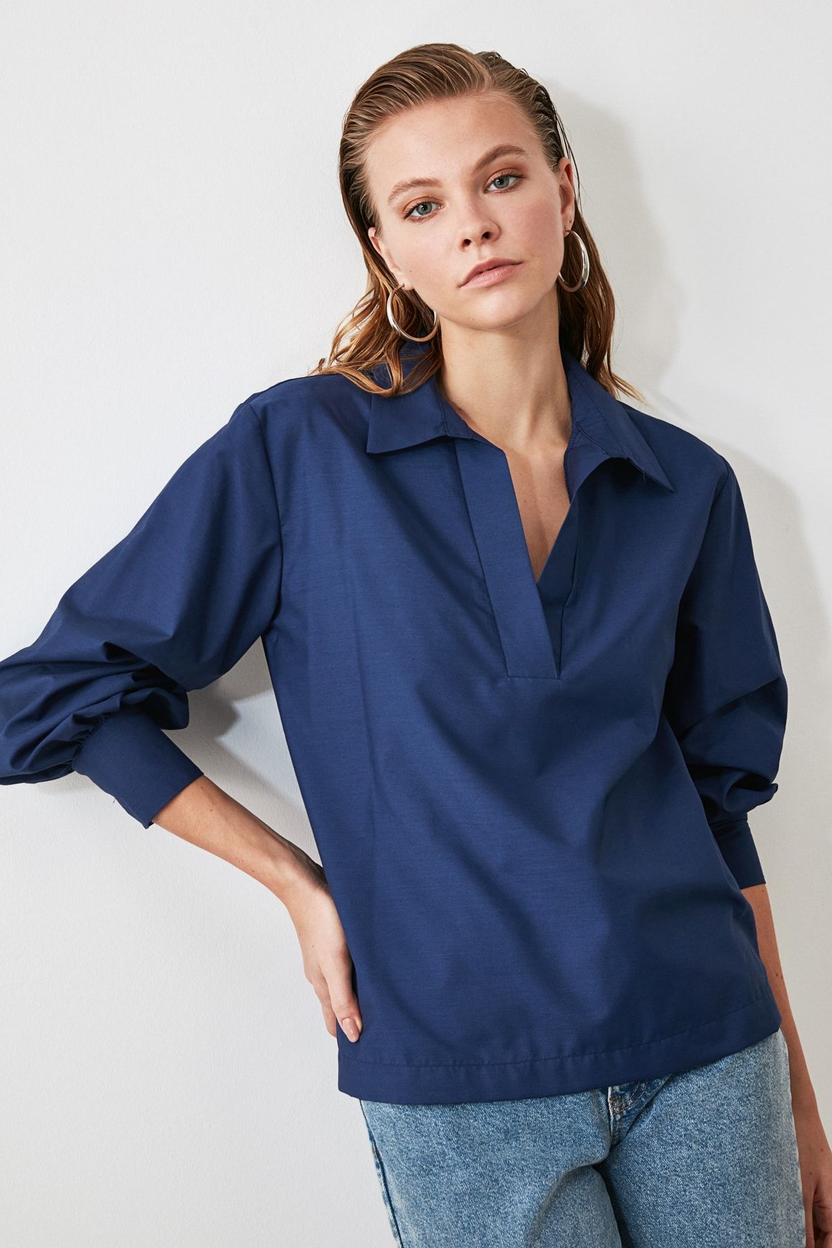 TRENDYOLMİLLA Lacivert Gömlek Yakalı Bluz TWOAW21BZ0211