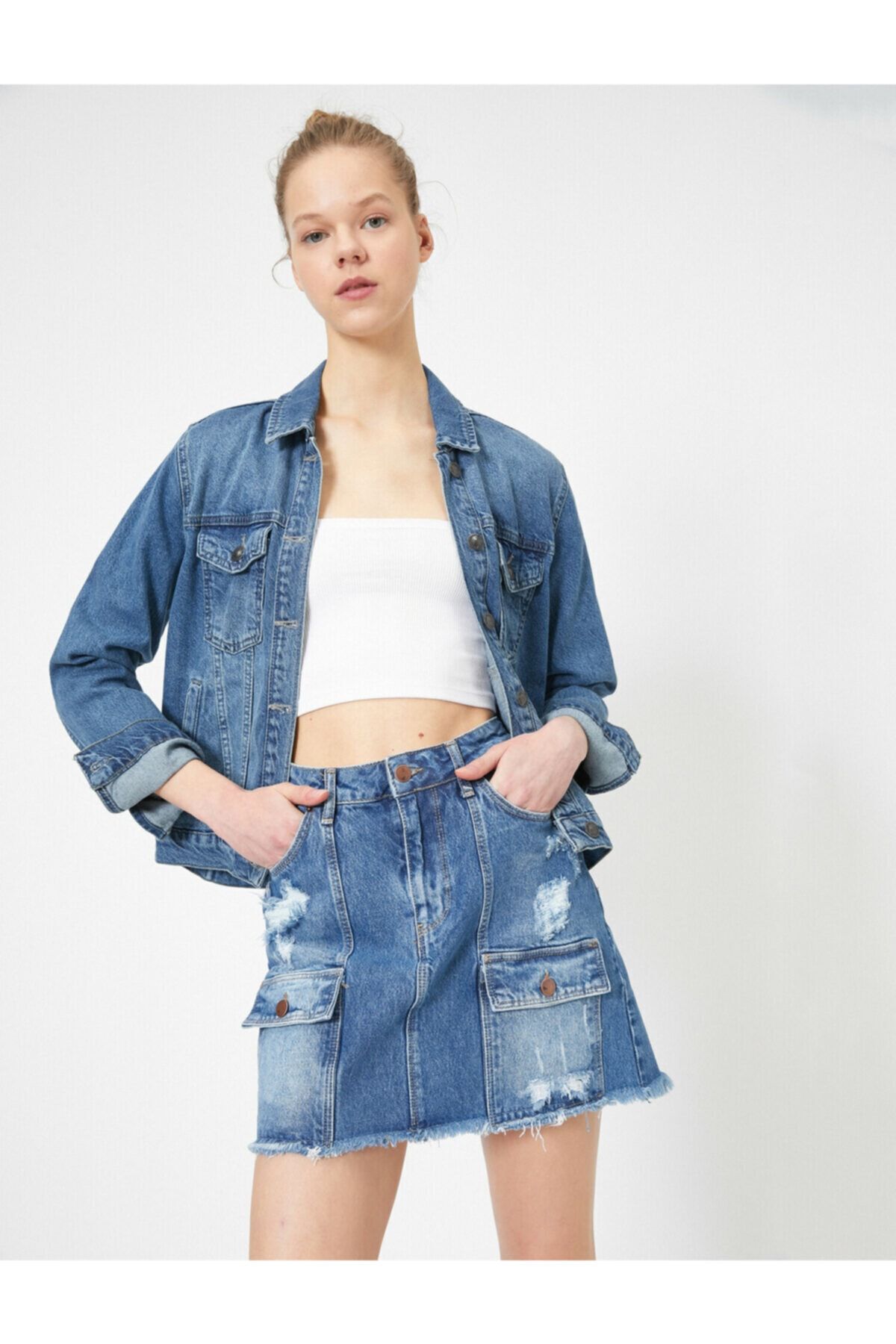 Koton Kadın Lacivert Cepli Yırtık Detaylı Mini Jean Etek