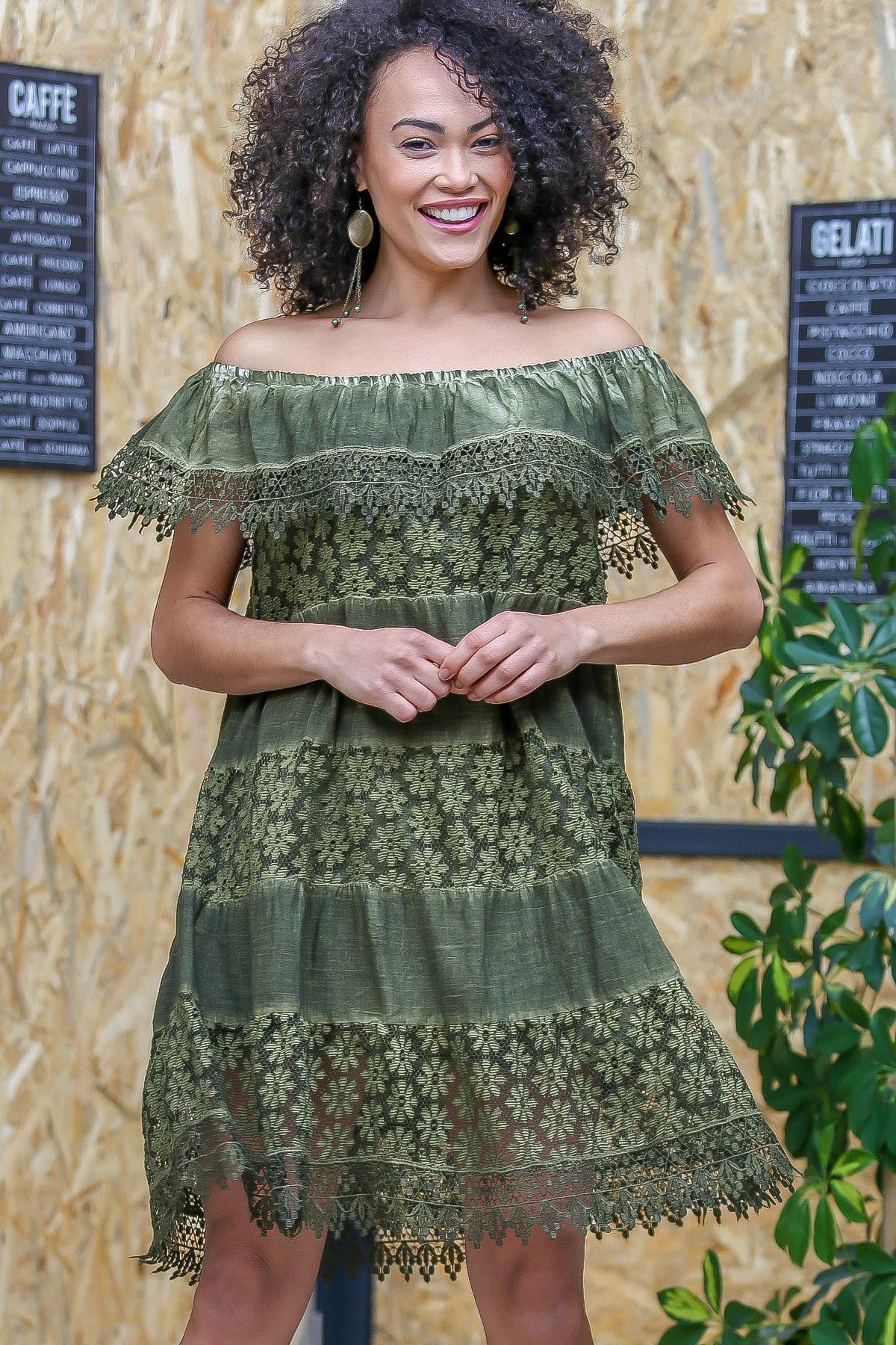 Chiccy Kadın Yeşil Bohem Carmen Yaka Dantel Detaylı Yıkamalı Astarlı Elbise M10160000EL97069