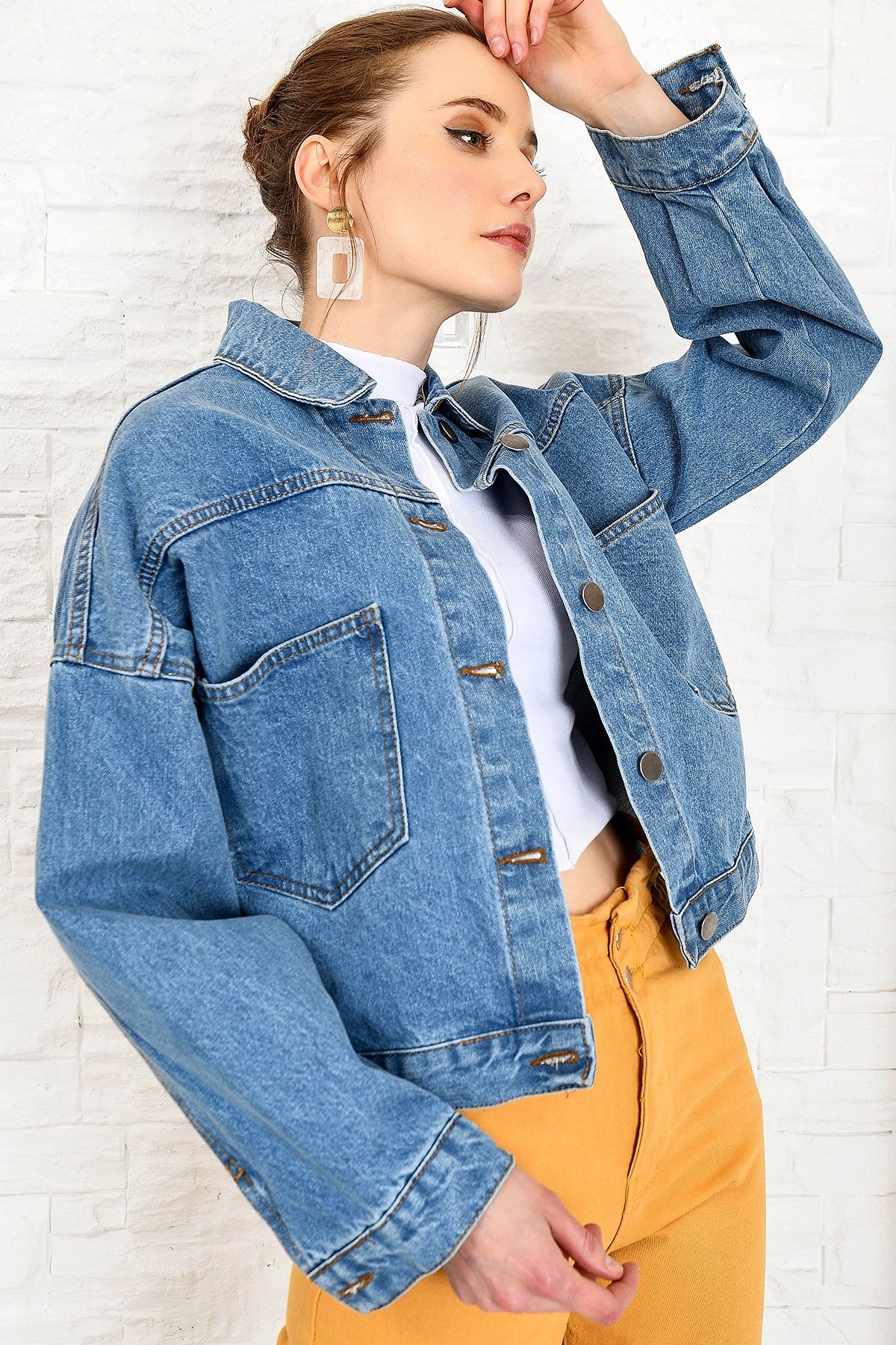 Trend Alaçatı Stili Kadın Mavi Crop Denım Ceket ALC-X3631
