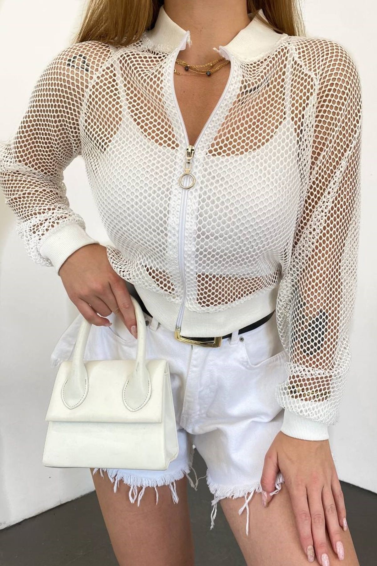 lovebox Kadın Transparan File Kumaş Tasarımlı Fermuar Detaylı Beyaz Crop Ceket 10854