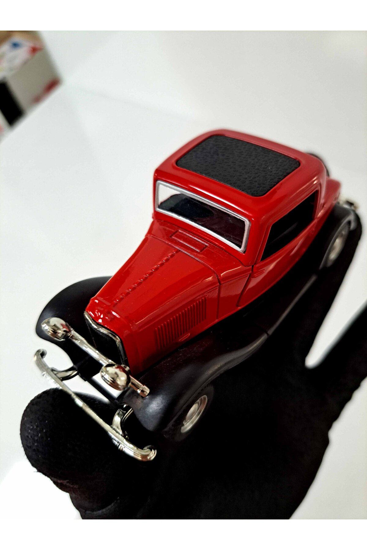 ALYTOYS Klasik Araba Nostalji Vitrin Koleksiyon Metal araba çek-bırak Antika Kapılar açılır 5,3x13cm