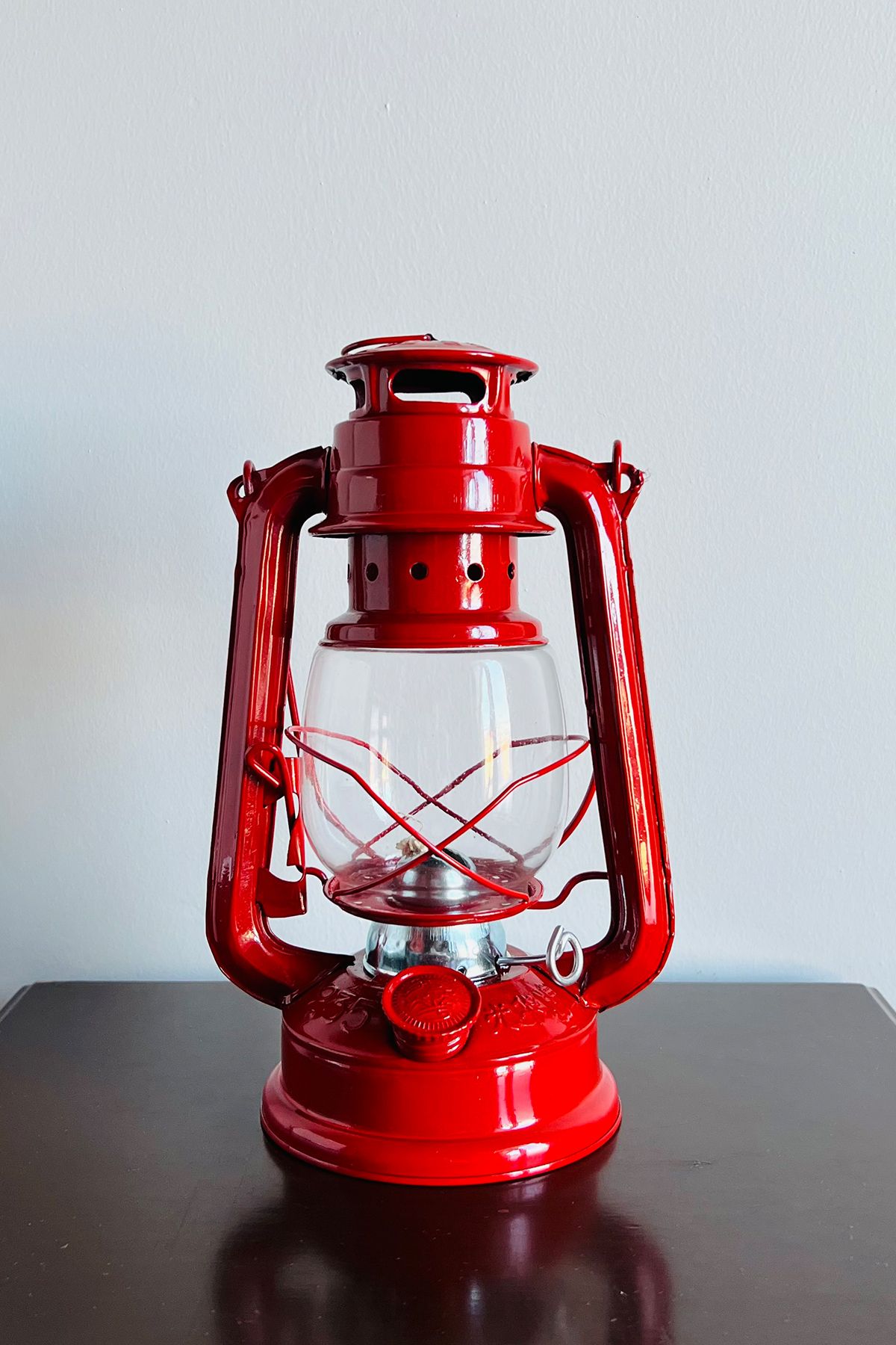 Seltar Home Goods Kamp Lambası Kırmızı - Sönmeyen Gaz Lambası - Gemici Feneri 24cm