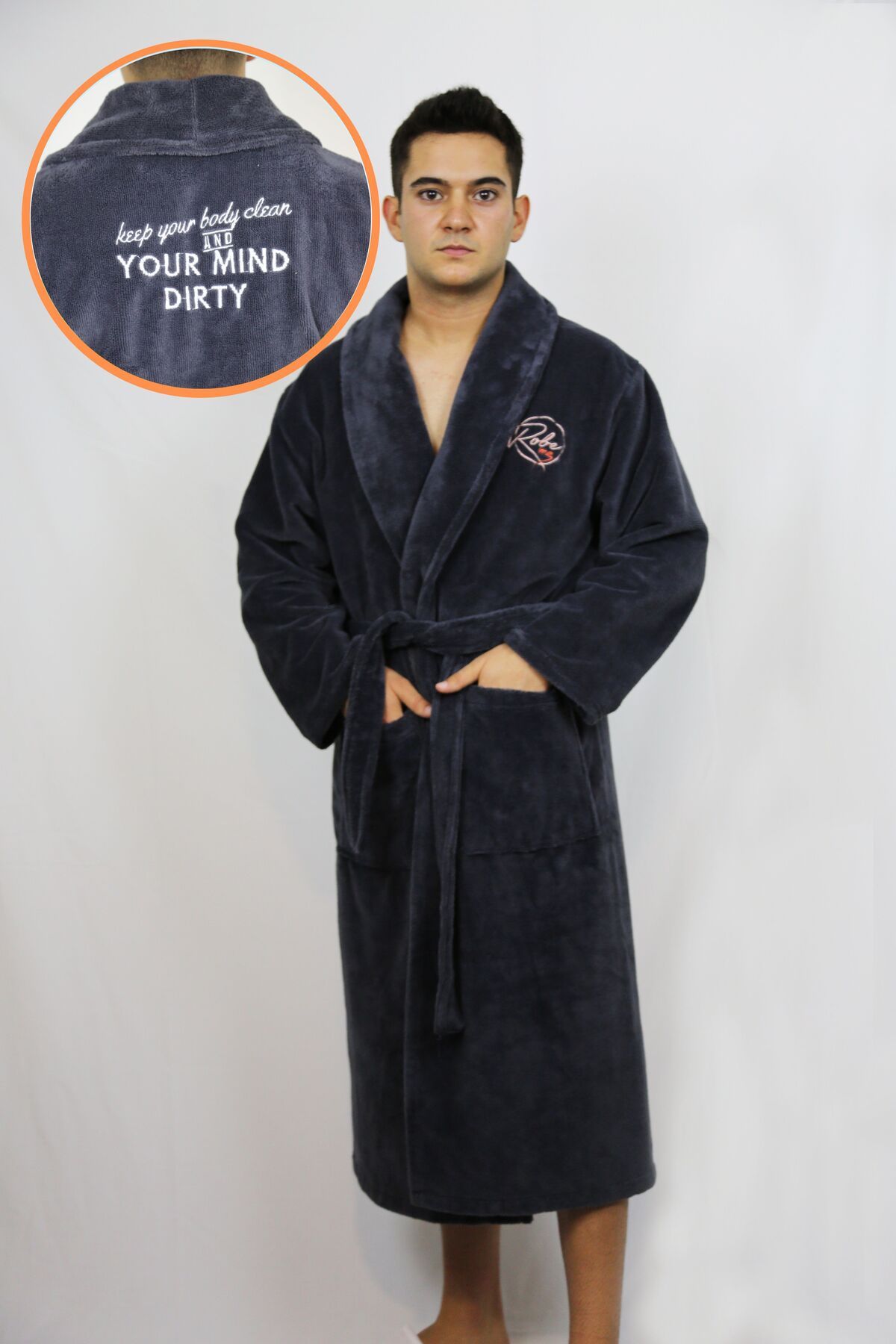 Robe Me - Keep Your Body Clean And Your Mind Dirty Nakışlı - Yeni Nesil Bornoz
