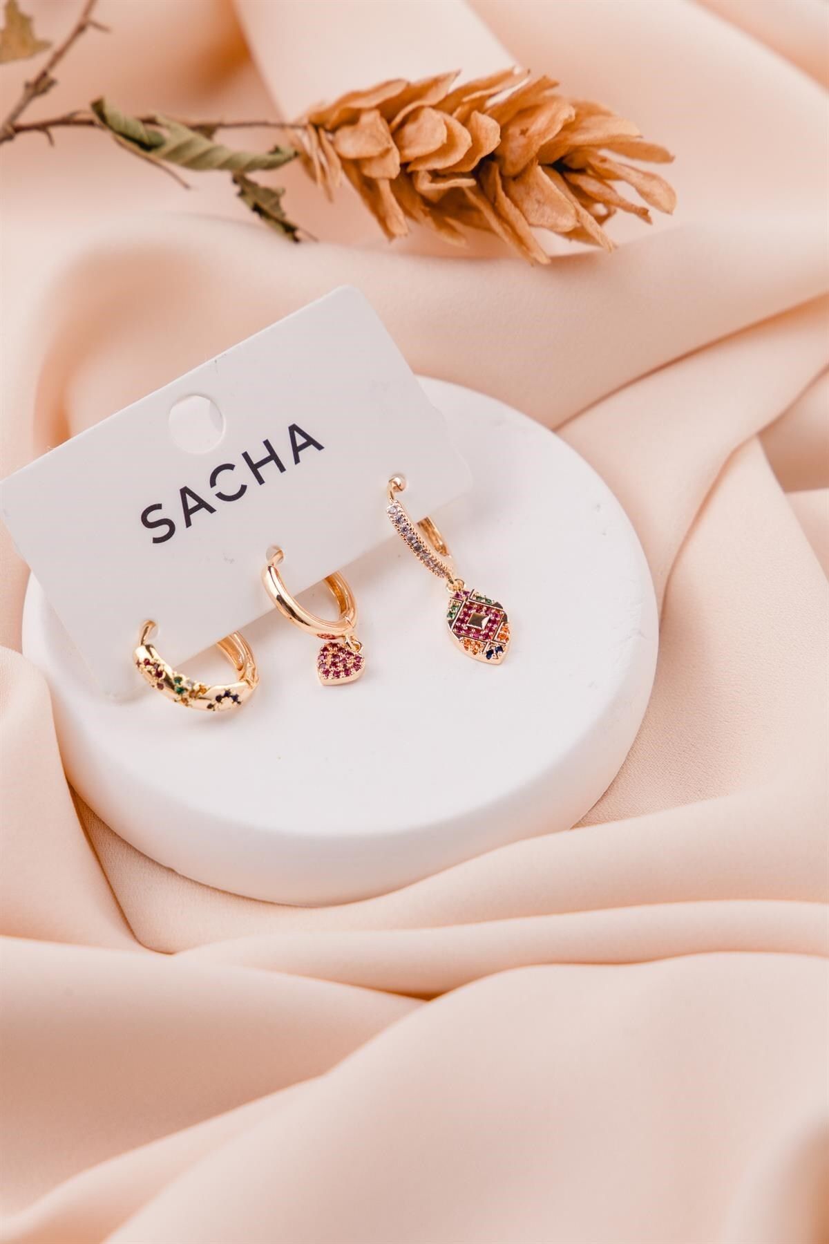 Sacha Accessories Kalp Figürlü Gold Set Halka Küpe