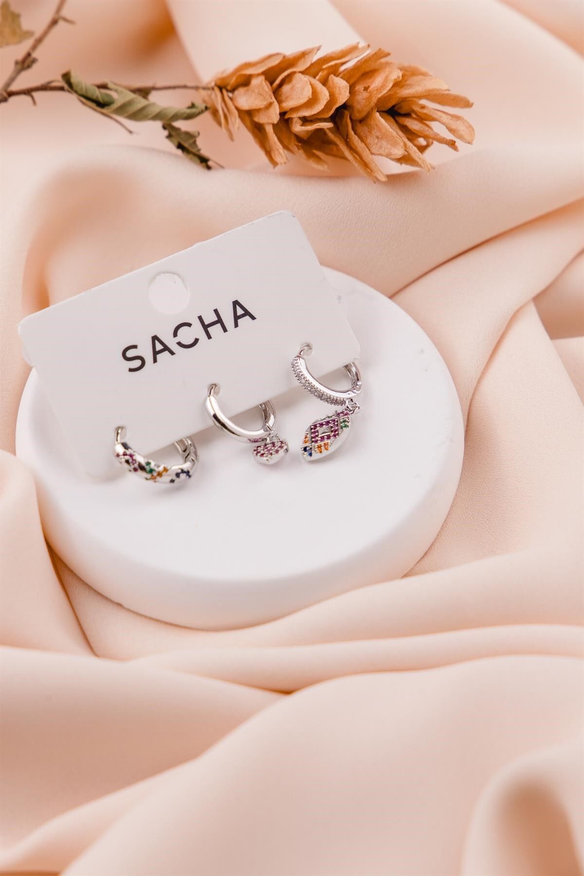Sacha Accessories Kalp Figürlü Gümüş Set Halka Küpe