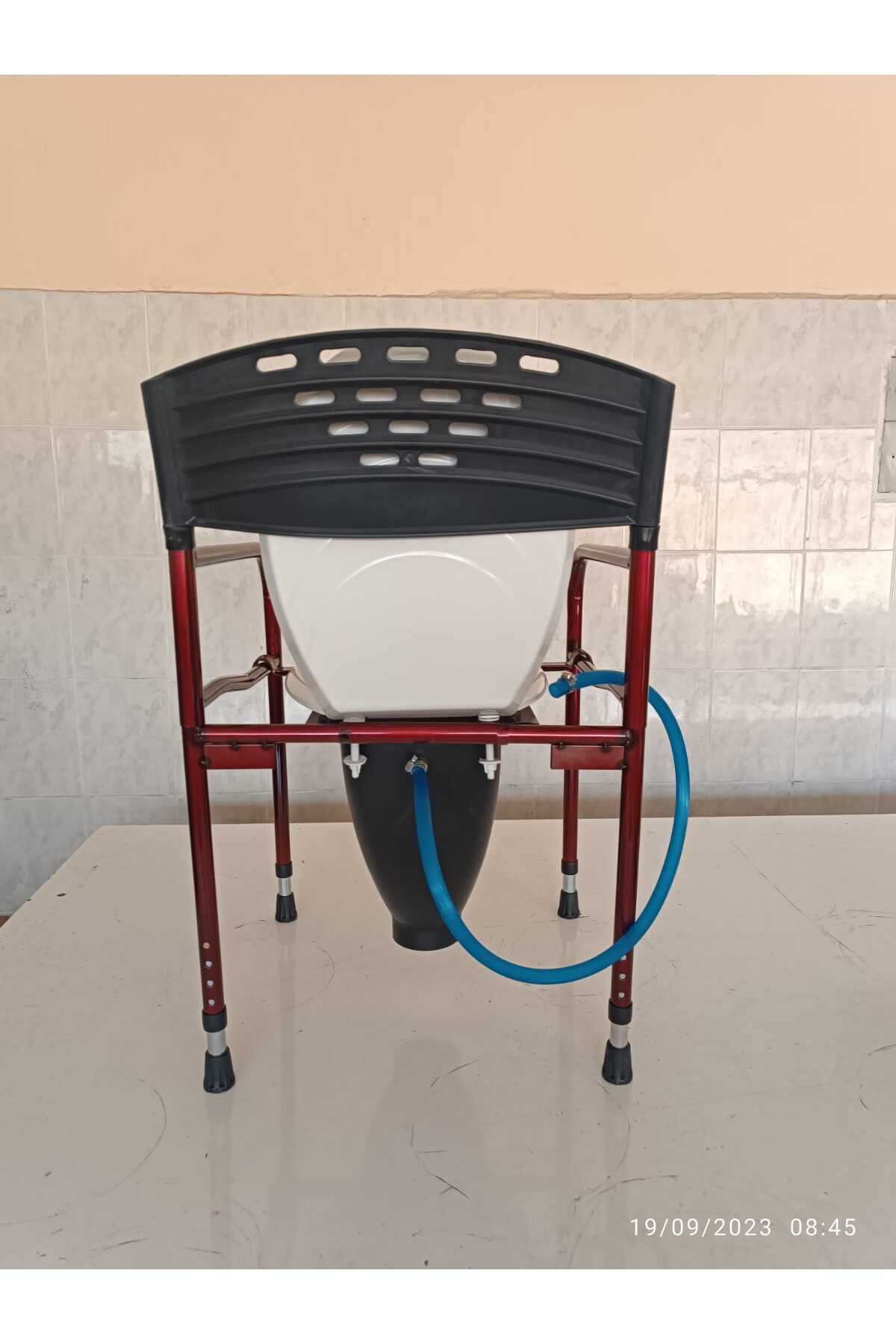 MEDİKALBİM Taharet Musluklu Seyyar Katlanabilir Hasta Yaşlı Tuvalet Sandalyesi Klozetli Wc Li Oturak