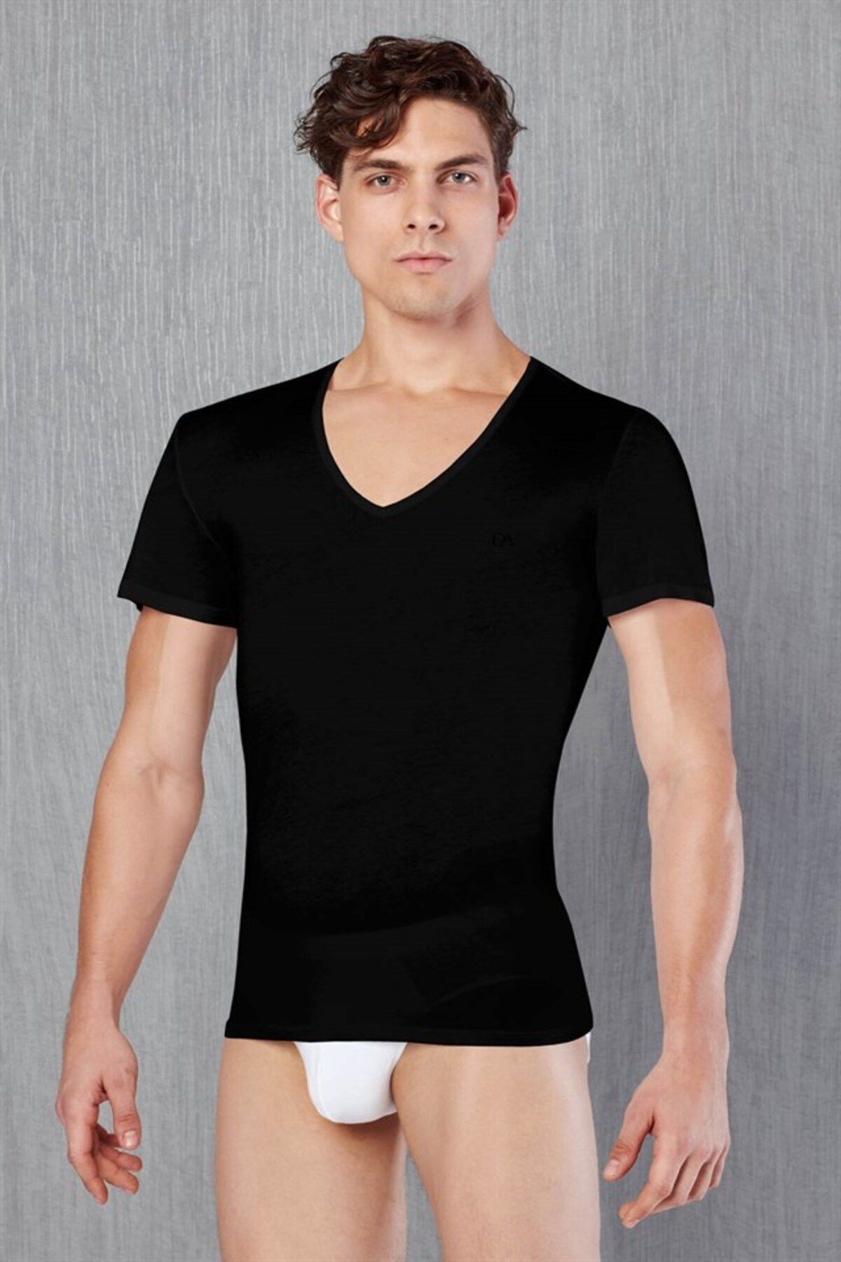 Doreanse Erkek %100 Pamuklu V Yaka Kısa Kol T-Shirt