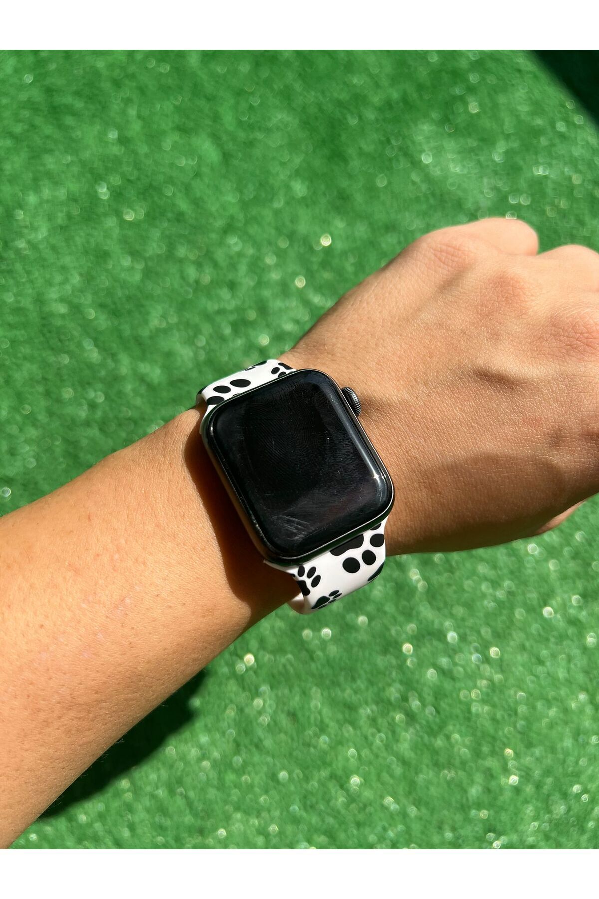 Belen Accessories Apple Watch Kordon Patili Beyaz Siyah Model 42-44-45 mm