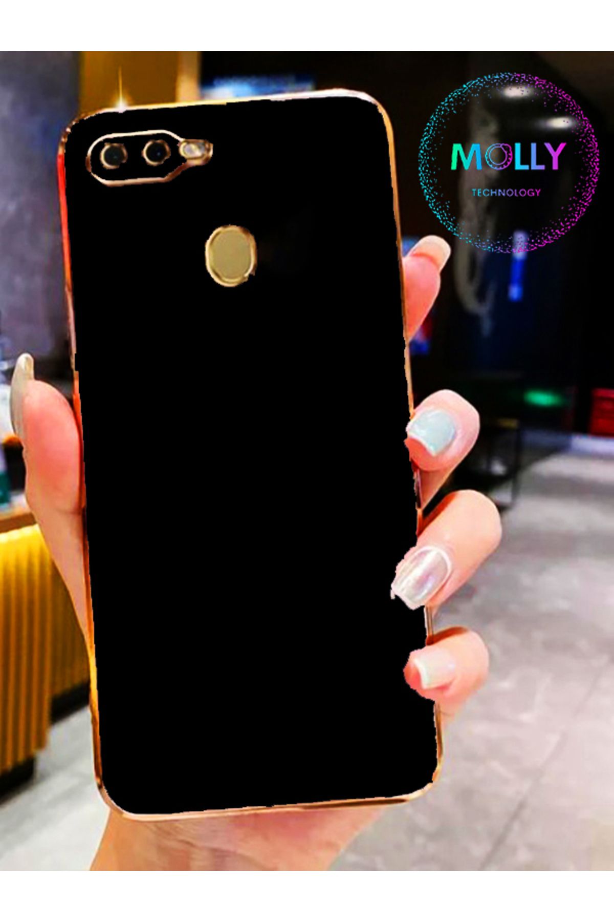 Molly Technology Huawei P Smart 2018 İçin Siyah Kenarları Gold Detaylı Lüks Silikon Kılıf