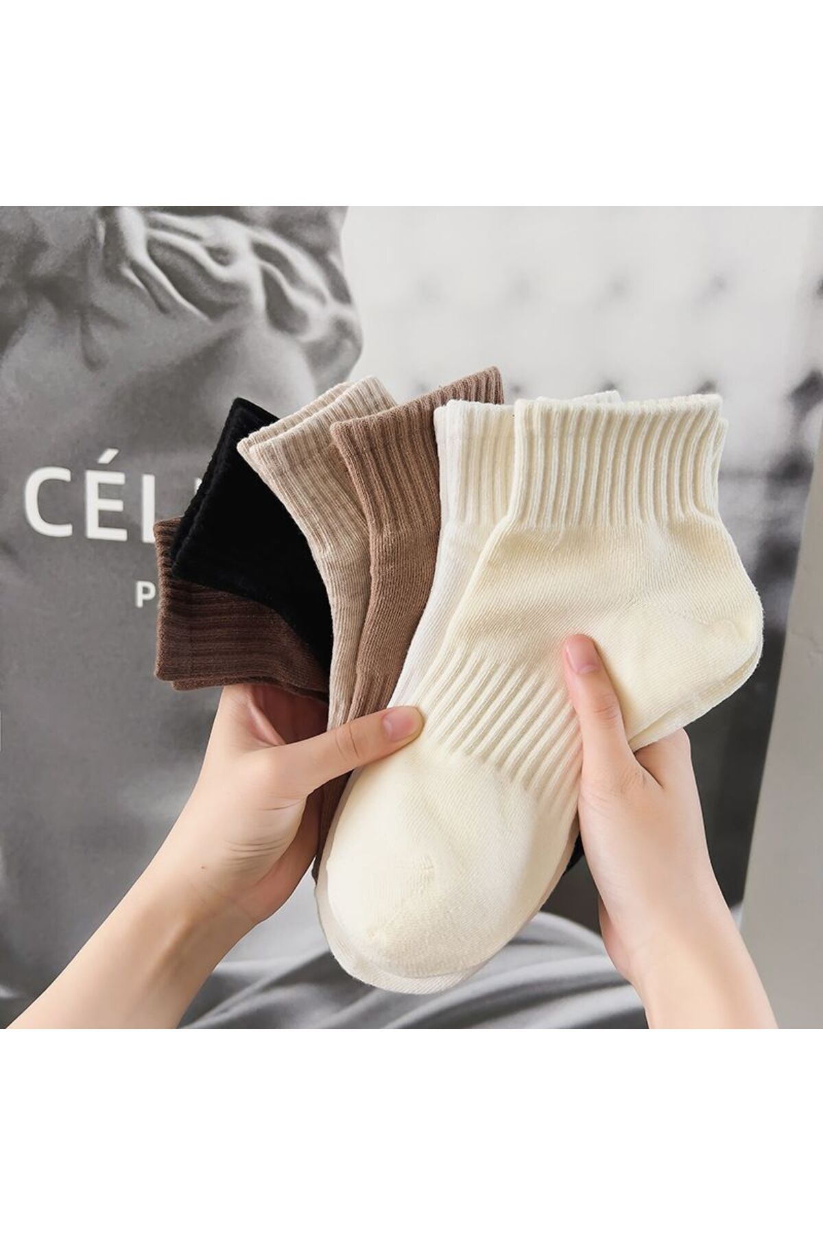 çorapmanya 4 Çift Dikişsiz Lastikli Ekonomik Yarım Konç Havlu Kışlık Kadın Çorap