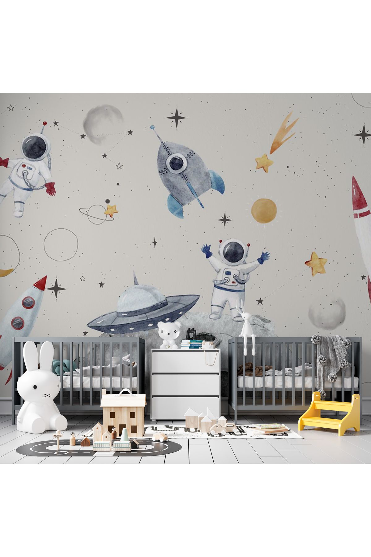 Plustablo Uzay Temalı Astronot Uzay Gemisi ve Gezegenli Bebek Çocuk Odası Poster Duvar Kağıdı