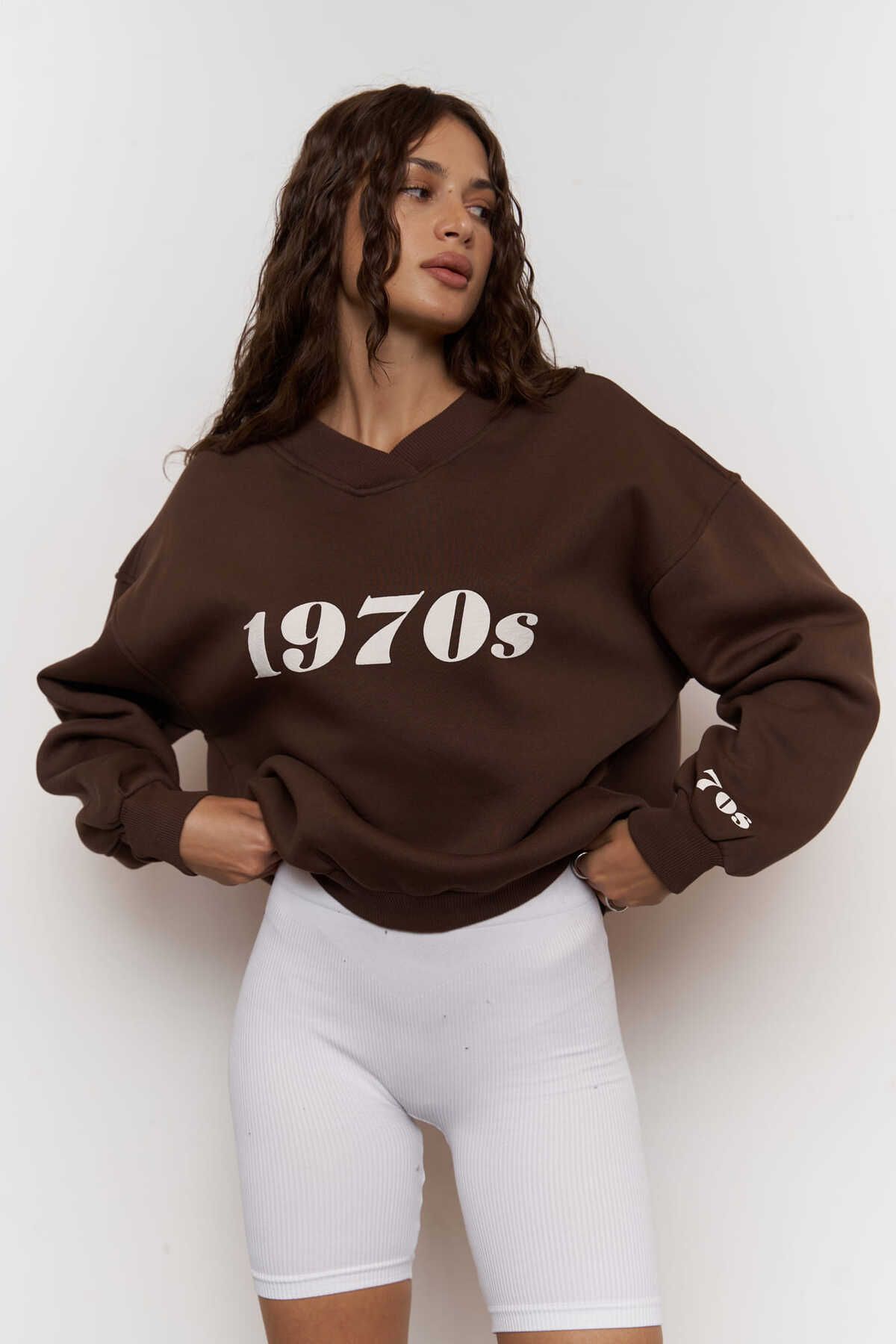 MCLLCTN 1970s Kahverengi Oversize Unisex Sweatshirt