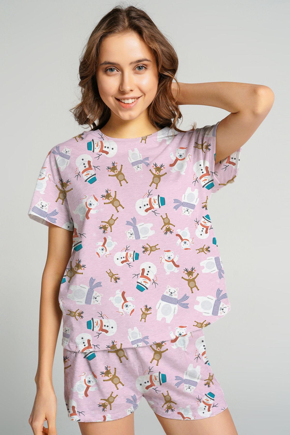 pistore Pembe Yılbaşı Temalı Baskılı Pijama Takımı T-shirt ve Şort Takım