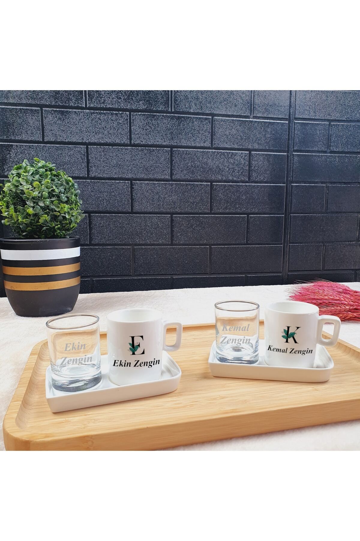 hediyekralı Kişiye Özel 2’li Türk Kahvesi Fincanı Ve Mini Su Bardağı Hediye Seti - Baş Harfi Yaprak Desenli