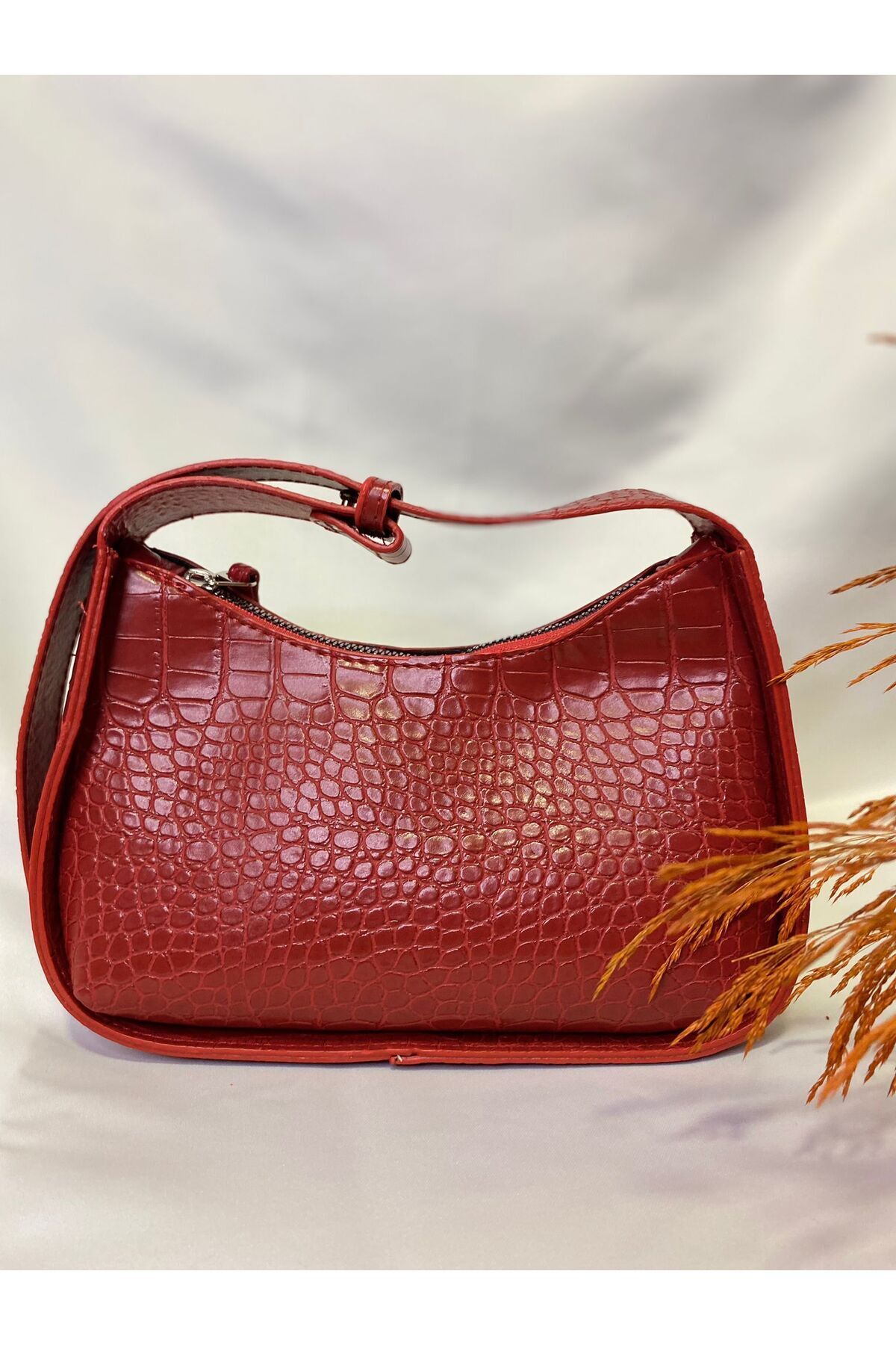 AsperaBag Kırmızı Kadın Kroko Desenli Baget Çanta