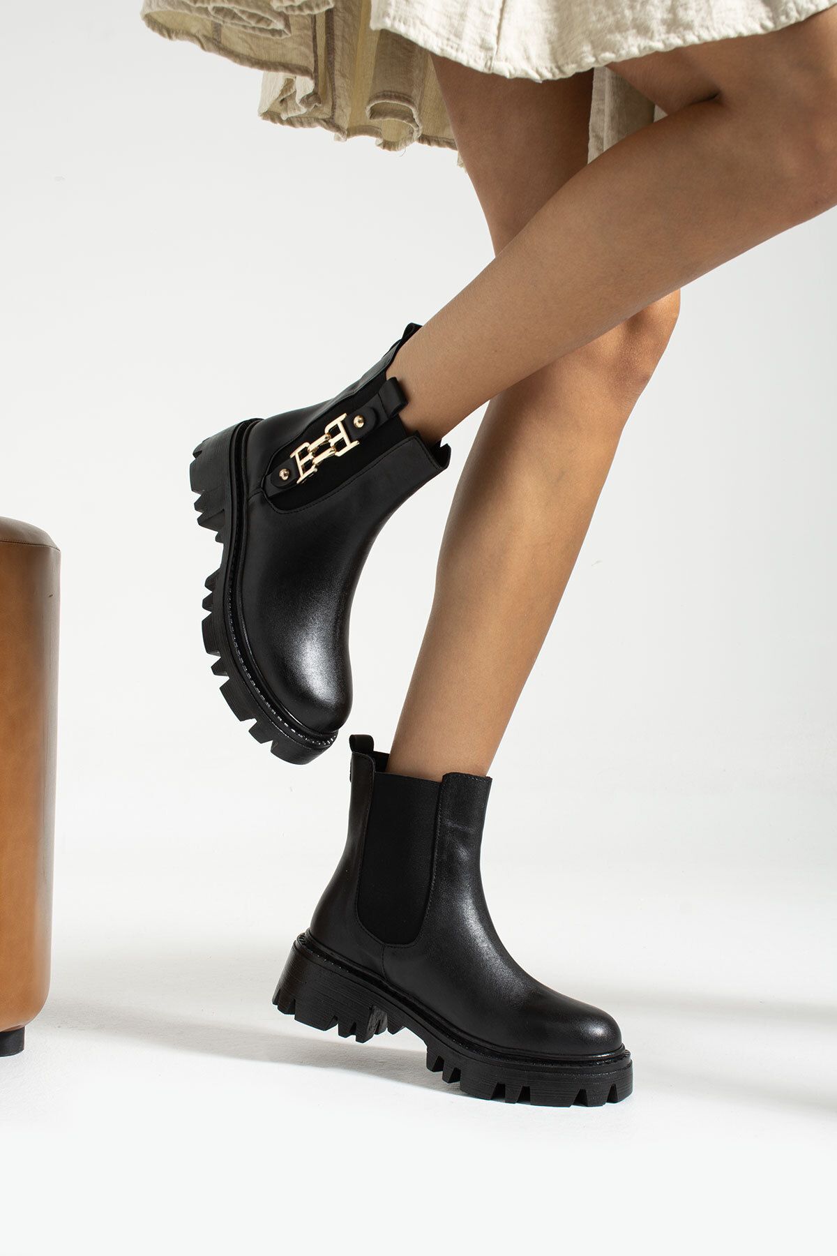 İnan Ayakkabı Kadın Bot Siyah Lastikli Günlük (TABAN 5CM)