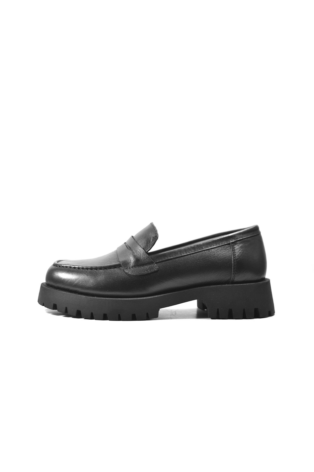Onlo Ayakkabı LF.200 Hakiki Deri Siyah Kalın Taban Loafer Kadın Ayakkabı
