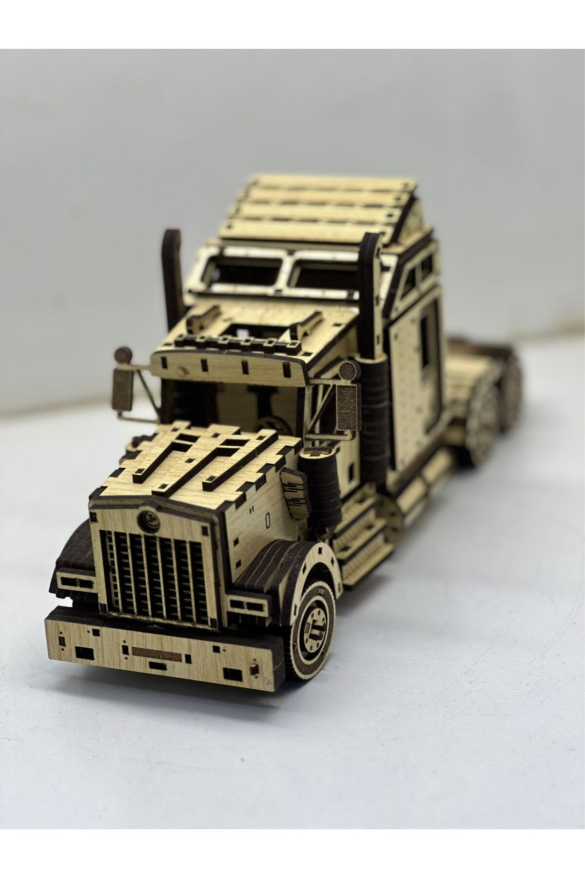 Okaliptusworkshop Ahşap Tır maket 3D puzzle