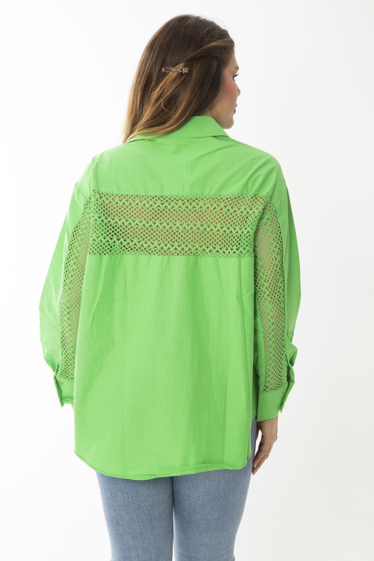 Şans Kadın Büyük Beden Yeşil Arkası Dantel Detaylı Uzun Kollu Gömlek 65N37045