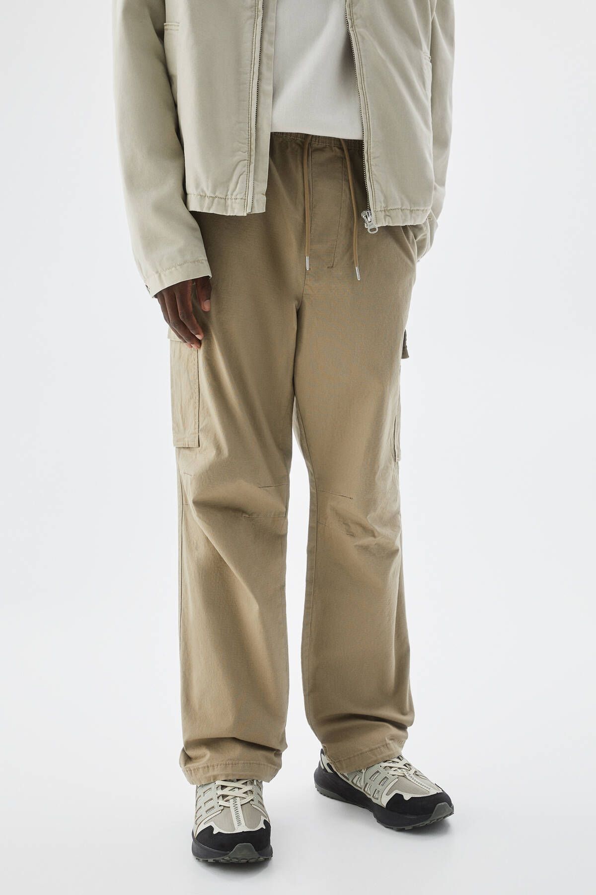 Pull & Bear Elastik belli yırtılmaz kumaş kargo pantolon