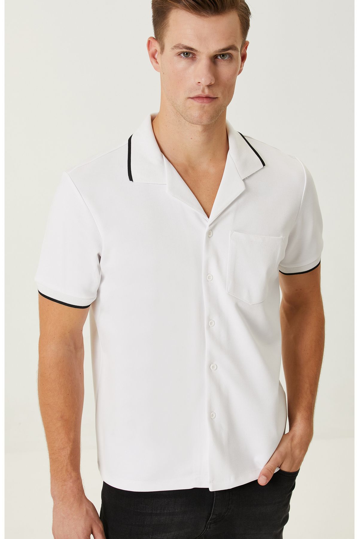Network Erkek Beyaz Örme Polo Yaka Slim Fit Kısa Kollu Gömlek