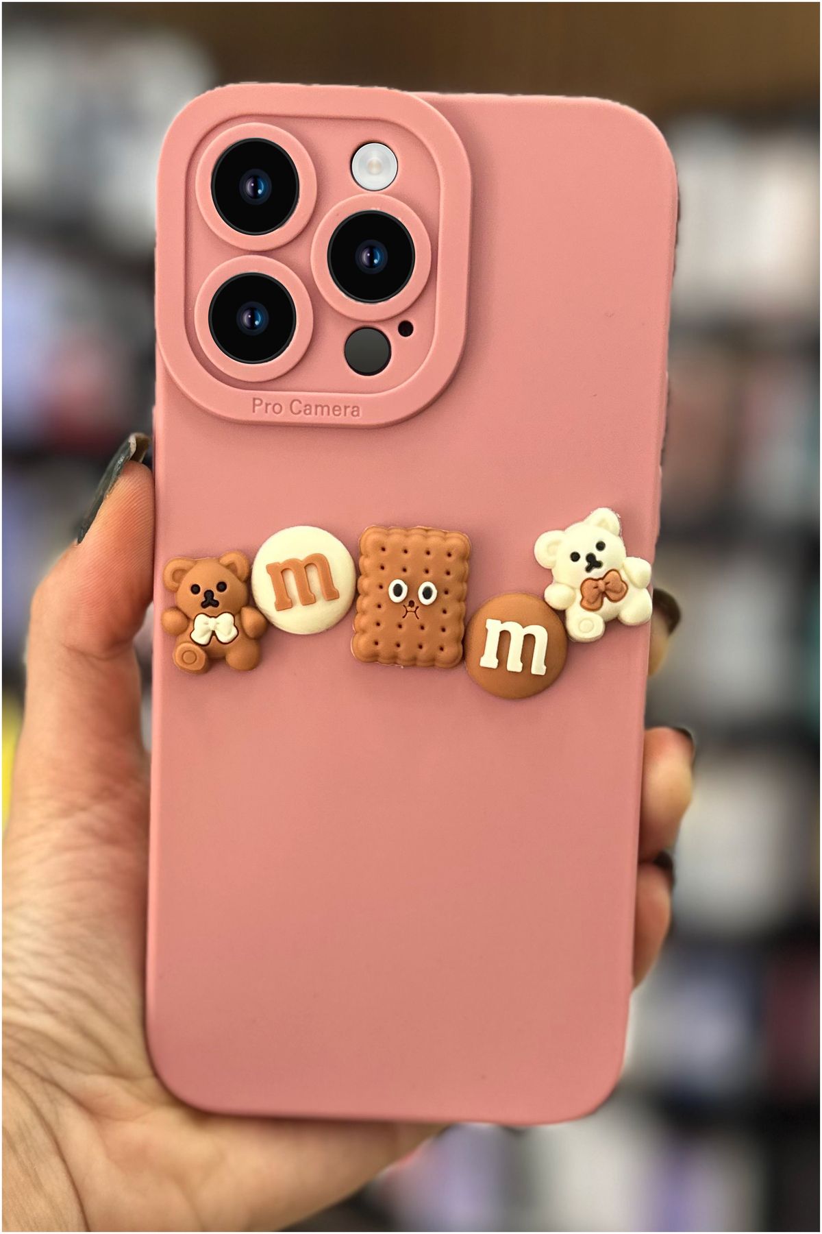 Deilmi Iphone 15 Pro Max Uyumlu Kamera Korumalı Soft Dokulu 3D Ayıcık ve Bisküvi Kılıf Bear Kapak