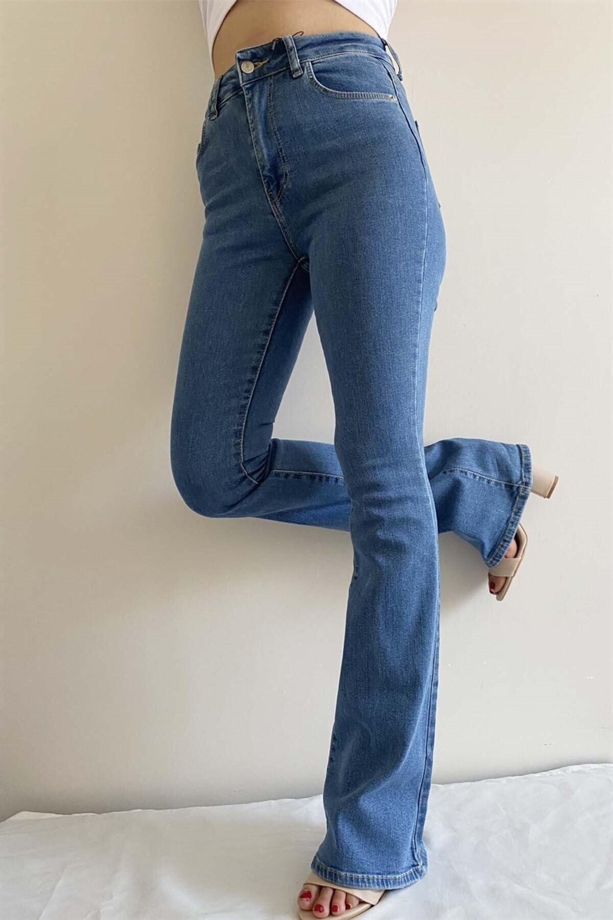TRENDNATUREL Likralı Ispanyol  Solmaz Orta Mavi Jeans Pantolon