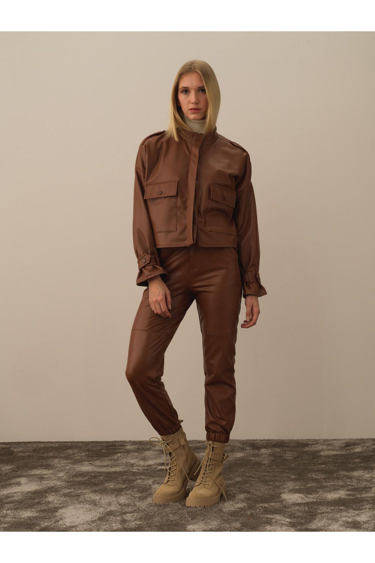 Xint Kadın Camel Oversize Deri Görünümlü Ceket