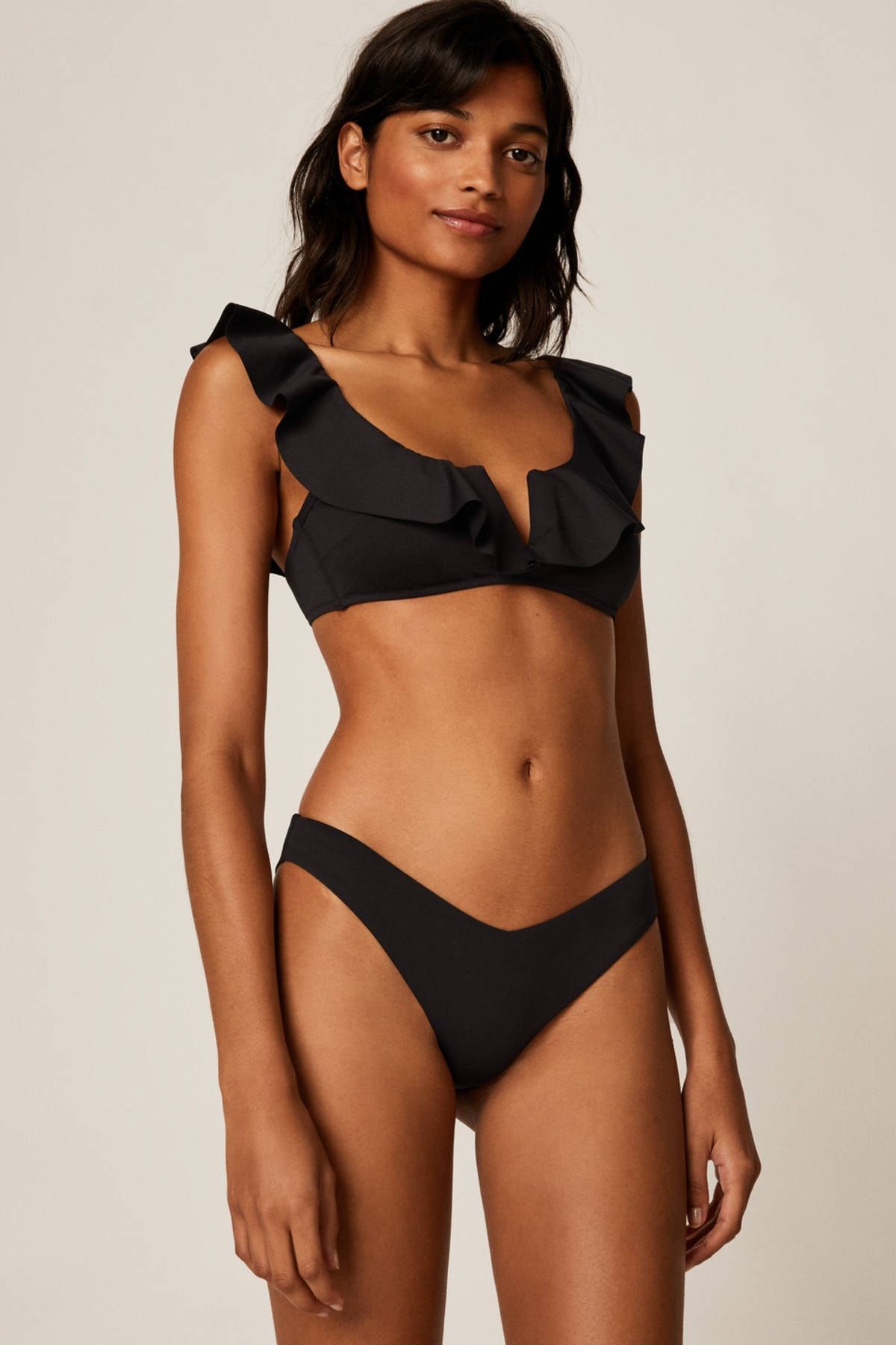 Oysho Kadın Siyah V Kesim Brezilya Modeli Bikini Altı