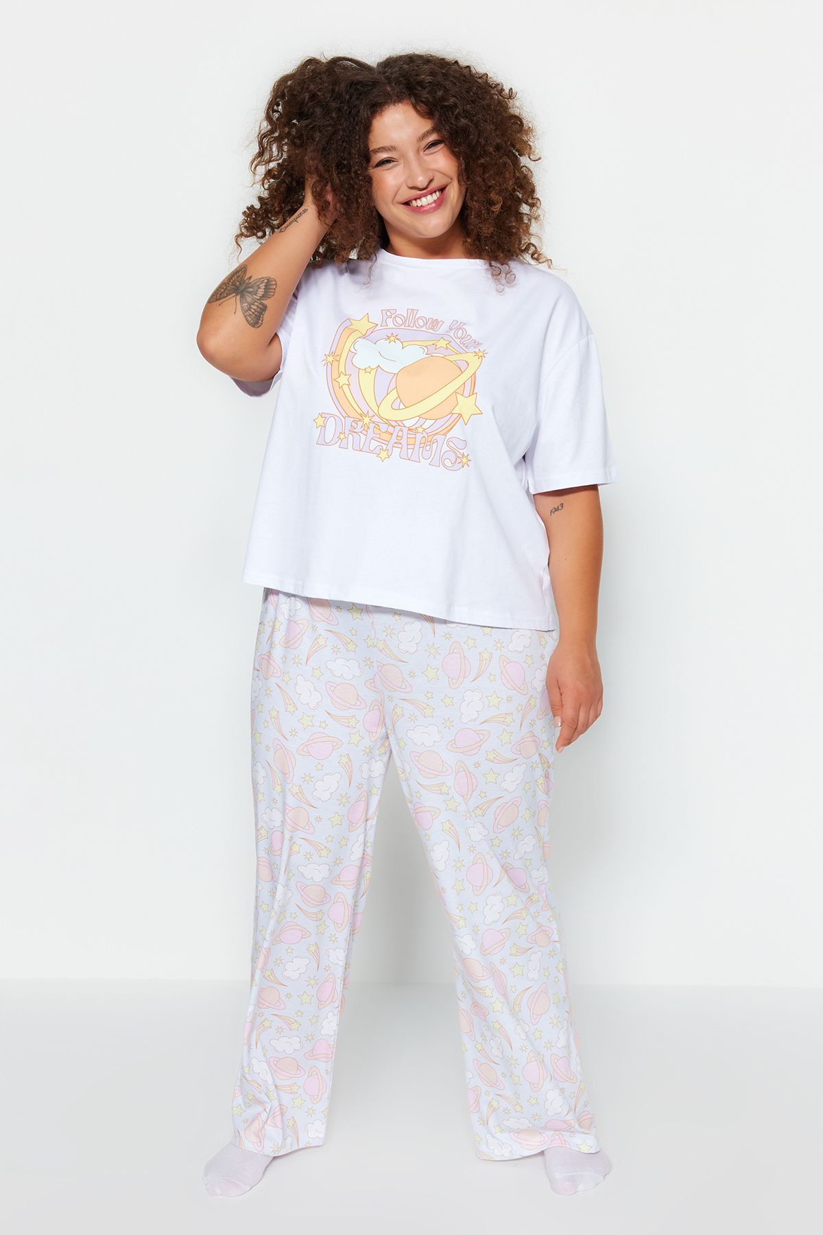 Trendyol Curve Pembe Baskılı Örme Pijama Takımı TBBAW24AI00023