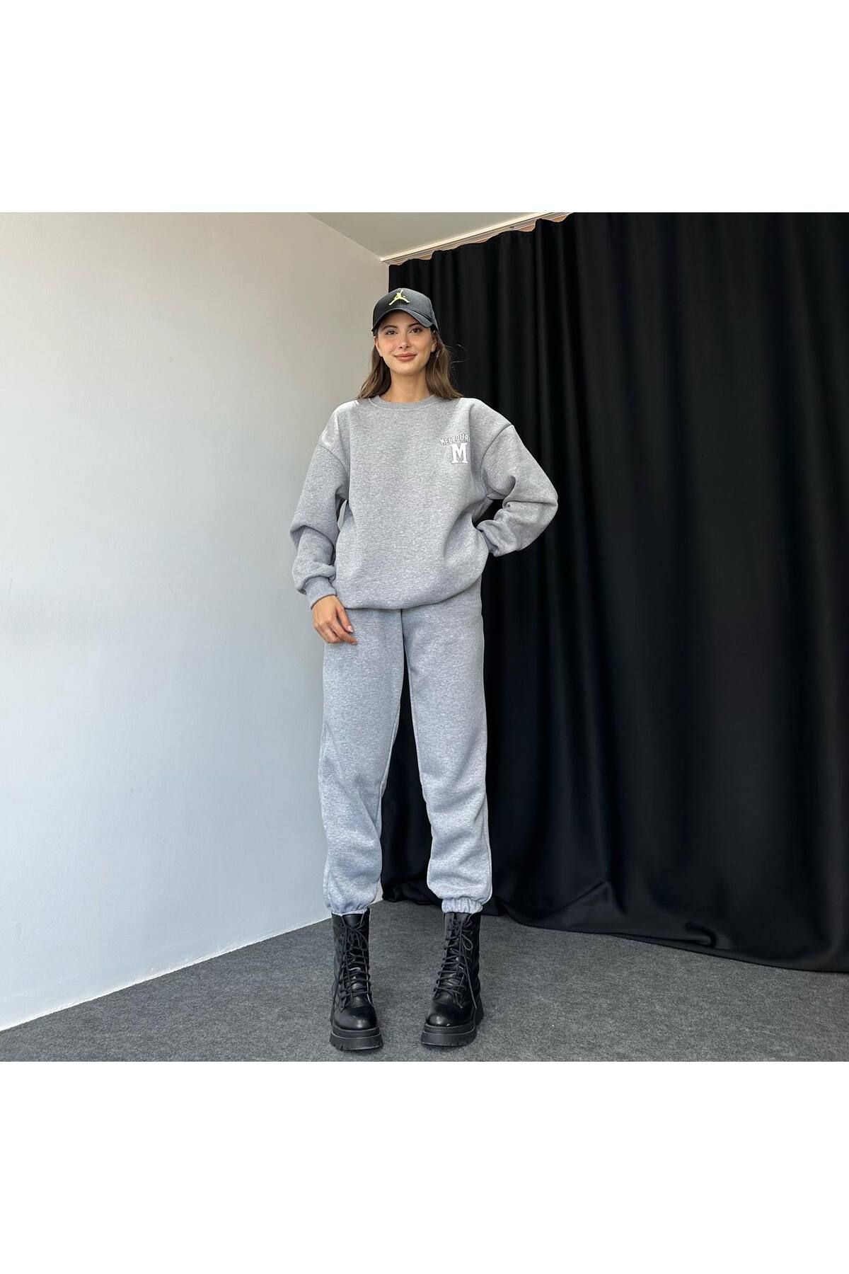 DUBU BUTİK M Melbourne Eşofman Takımı Sweatshirt Jogger - Gri Baskılı Oversize Şardonlu Bisiklet Yaka